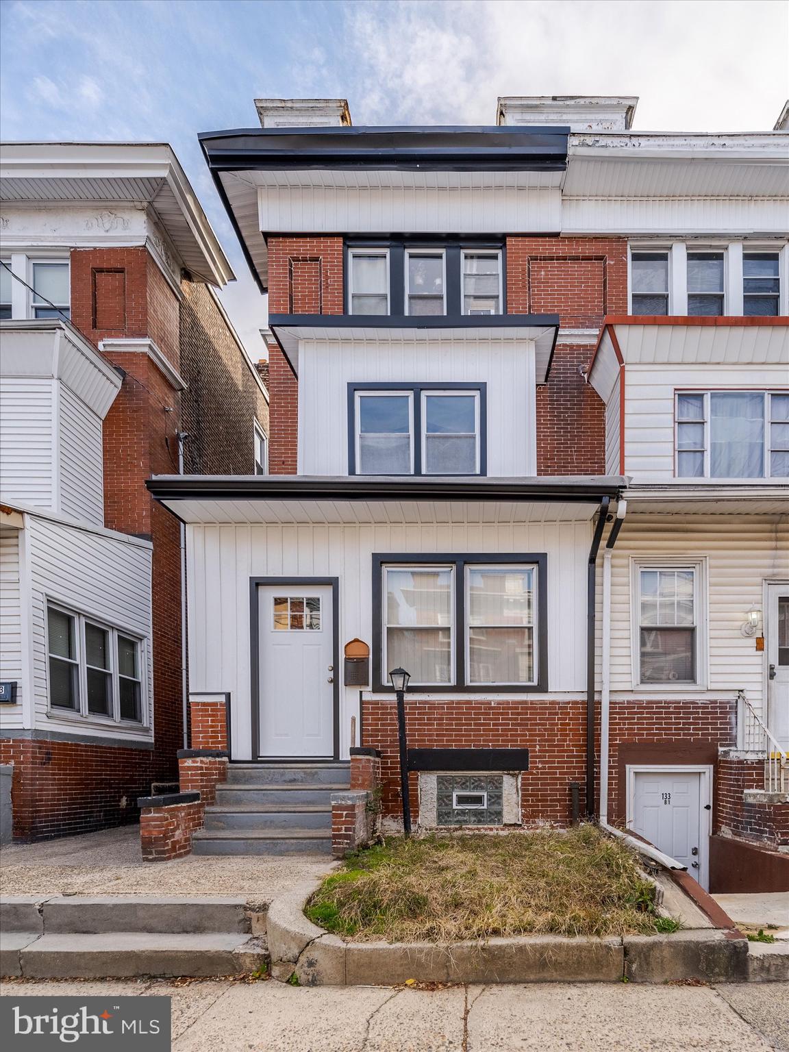 WALNUT HILL - Residential