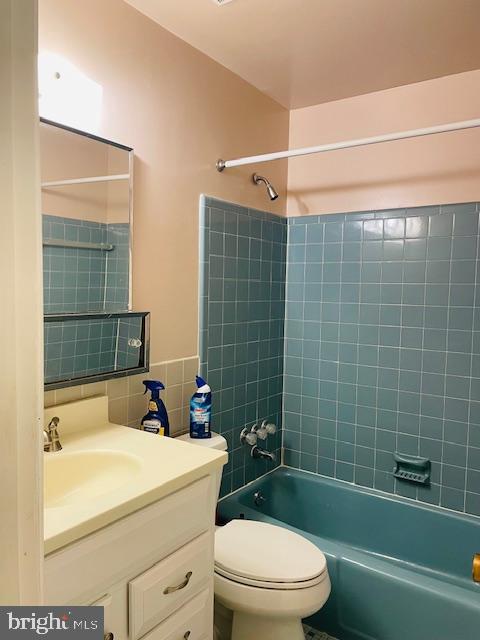 WOODLEY GARDENS - Residential Lease