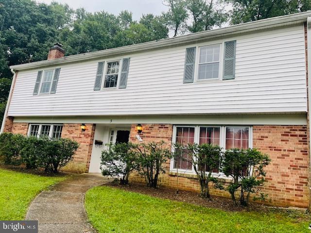 WOODLEY GARDENS - Residential Lease