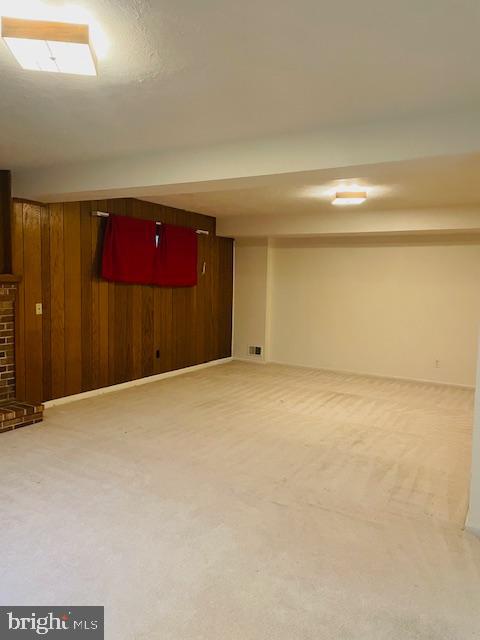 WOODLEY GARDENS - Residential Lease