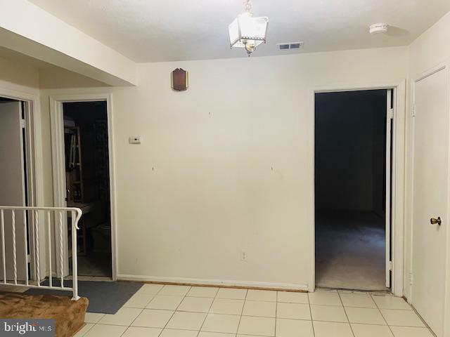 WOODLEY GARDENS - Residential Lease