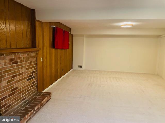 WOODLEY GARDENS - Residential Lease