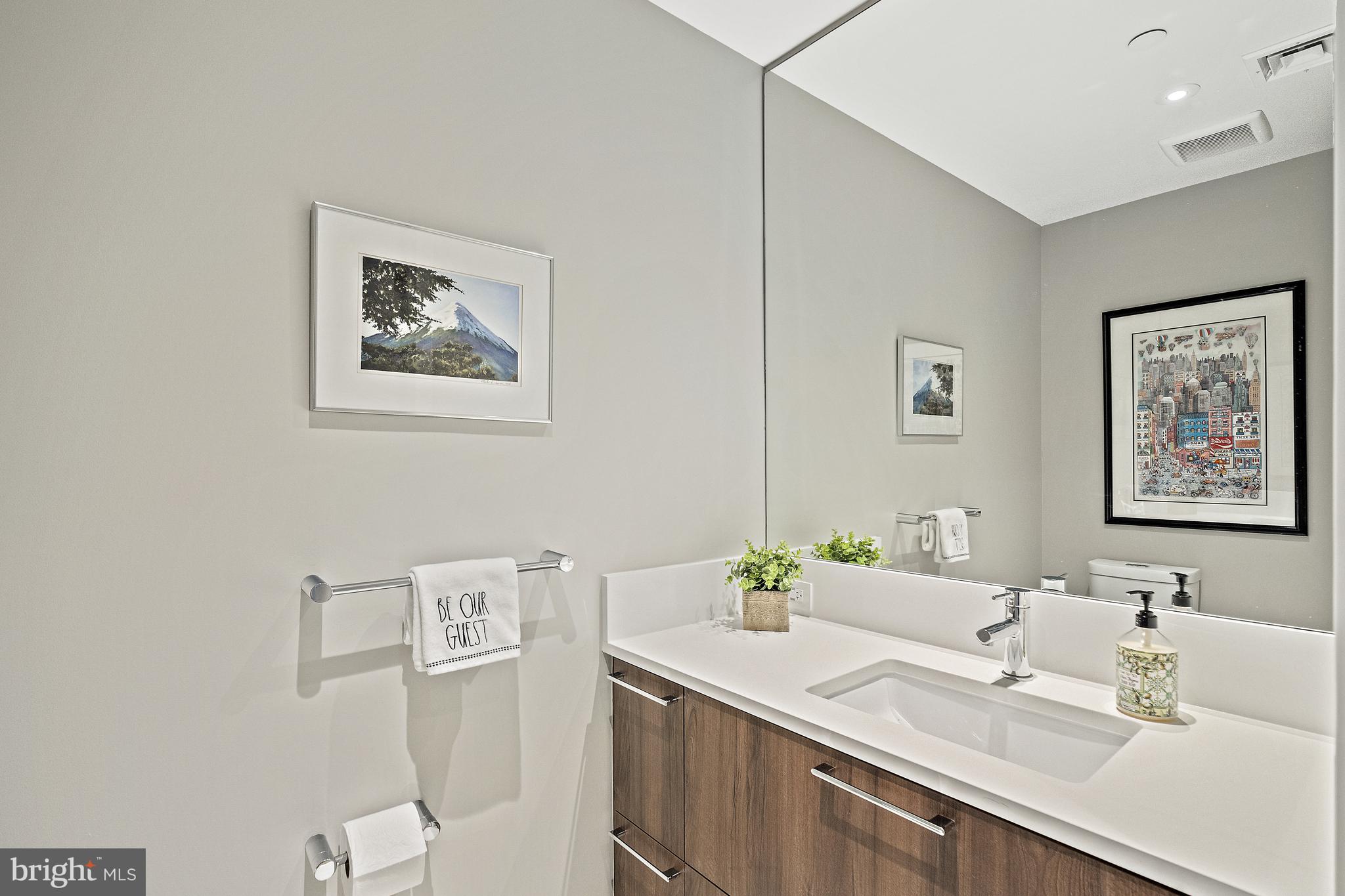 THE VERSE CONDO - Residential