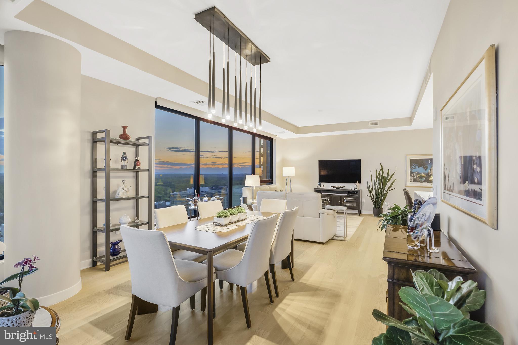 THE VERSE CONDO - Residential