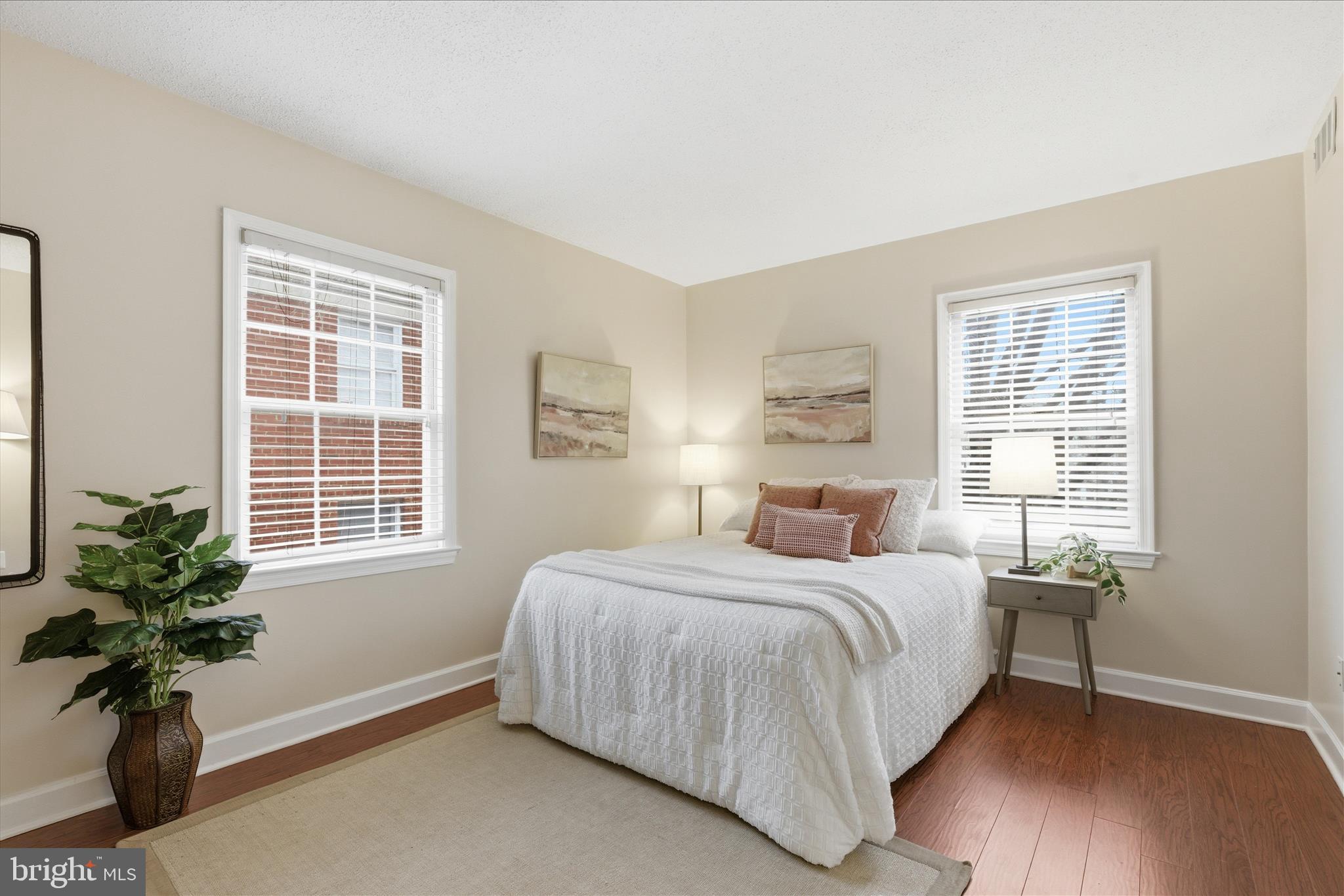 RIVERTON - Residential