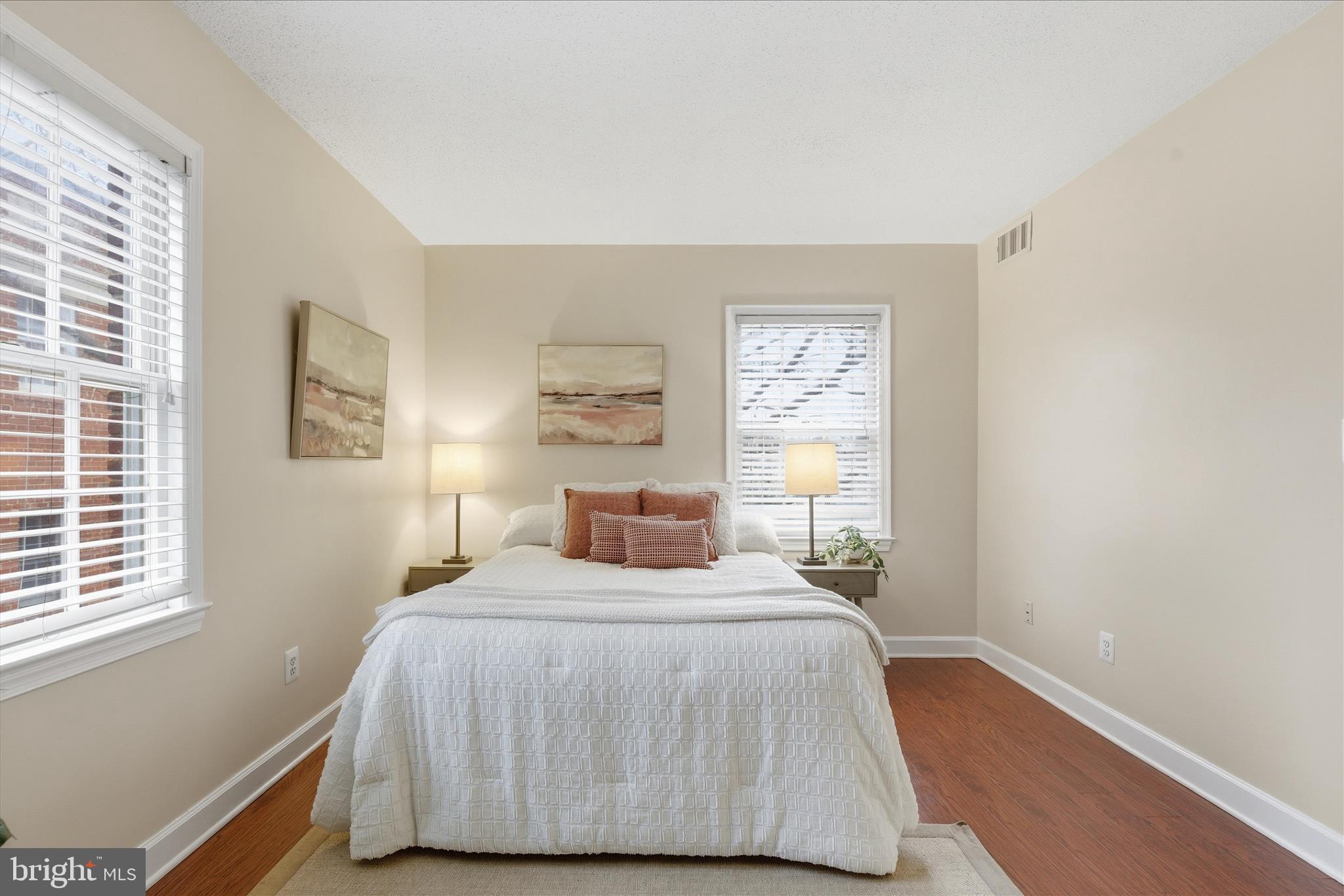RIVERTON - Residential