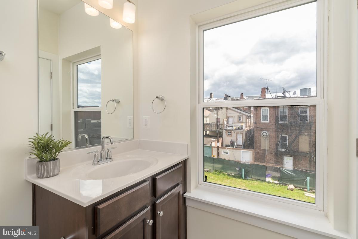 UPPER FELLS POINT - Residential