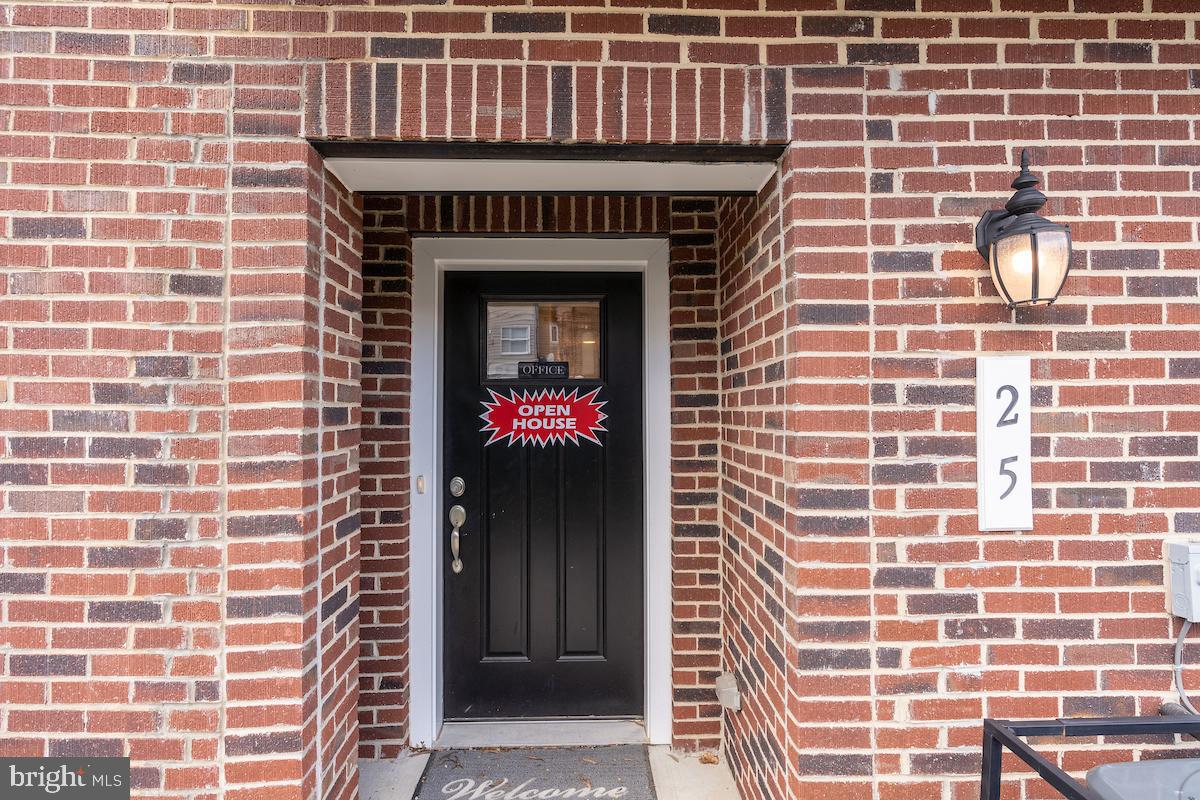 Eligible for mortgage program which is currently at a promotional rate of 4.99% for 30yr years with 0 points! This program allows for as little as 3% down with no PMI (if the credit score is 680+)
Three years young and better than new — 25 S. Bethel Street is your opportunity to live in one of Baltimore's fastest-growing neighborhoods. Upper Fells Point is having its moment, with new construction popping up everywhere and walkability that rivals the city's best blocks.
This 3-bedroom, 3-bath home (with a 4th bedroom option) sits in a private gated community on a quiet park-facing street — serene setting, zero compromise on location. Enjoy a gourmet kitchen, open living layout, private balcony, and garage parking that makes city life seamless. Blocks to Johns Hopkins, the waterfront, and Harbor East.