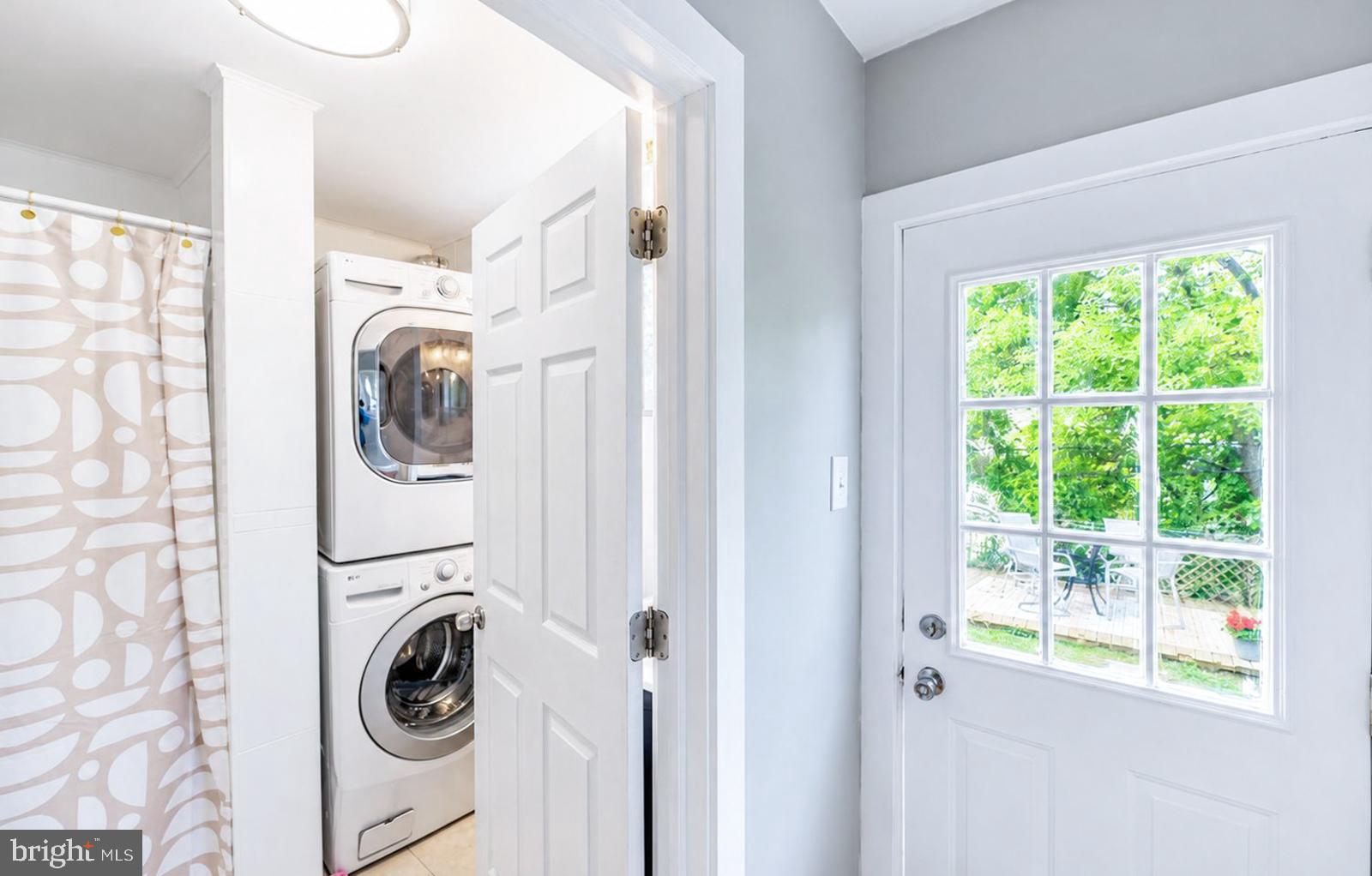 ROXBOROUGH - Residential