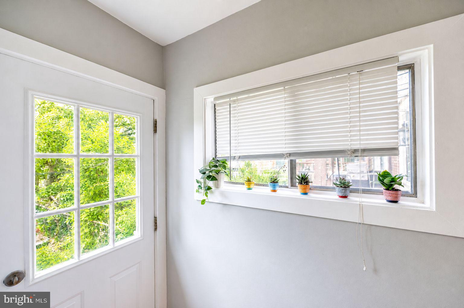 ROXBOROUGH - Residential
