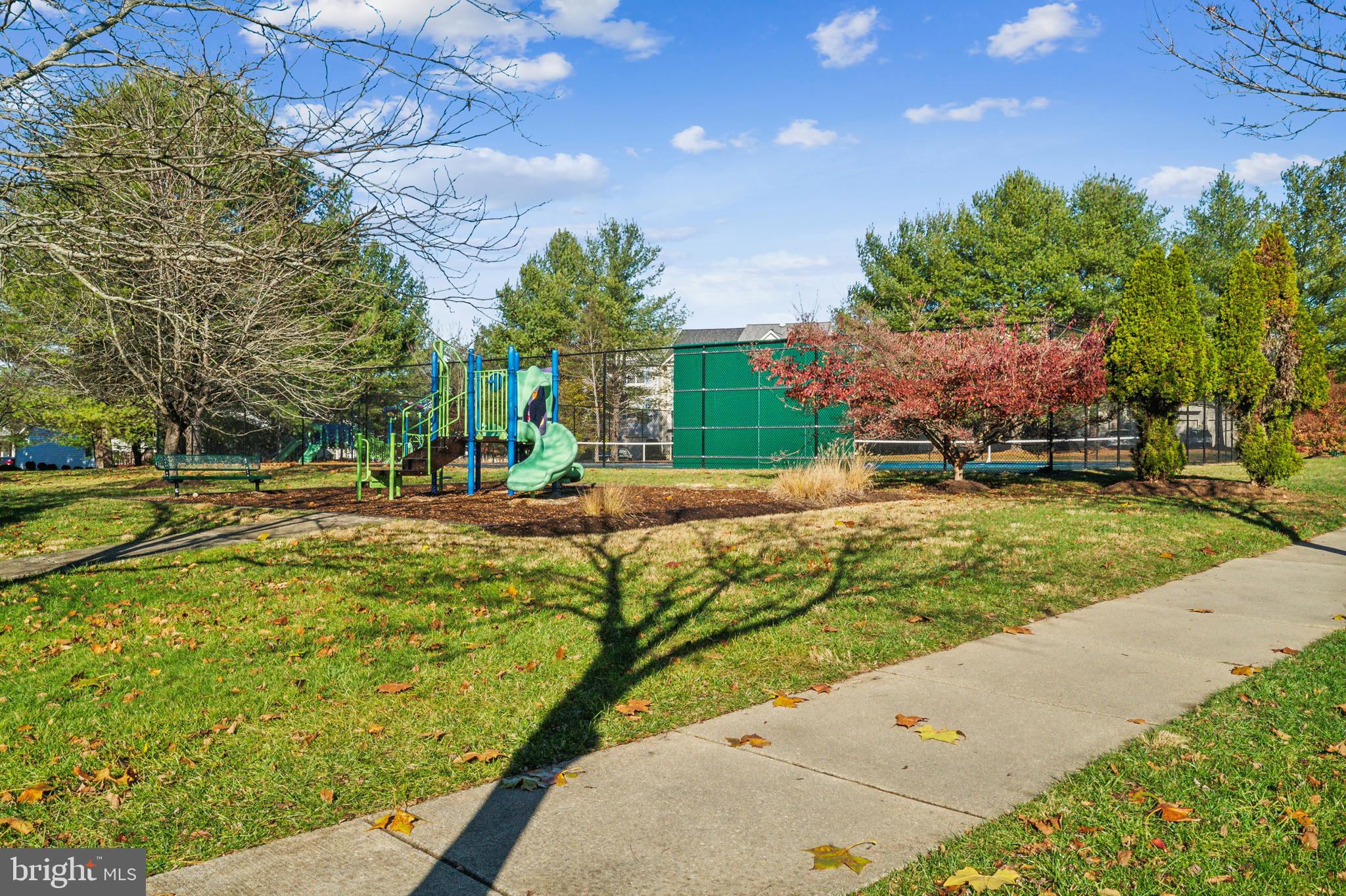 NORBECK GROVE - Residential