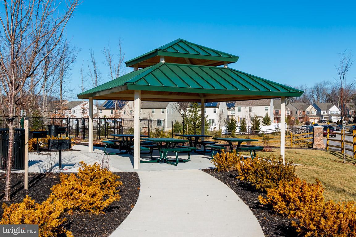 TANYARD SPRINGS - Residential Lease