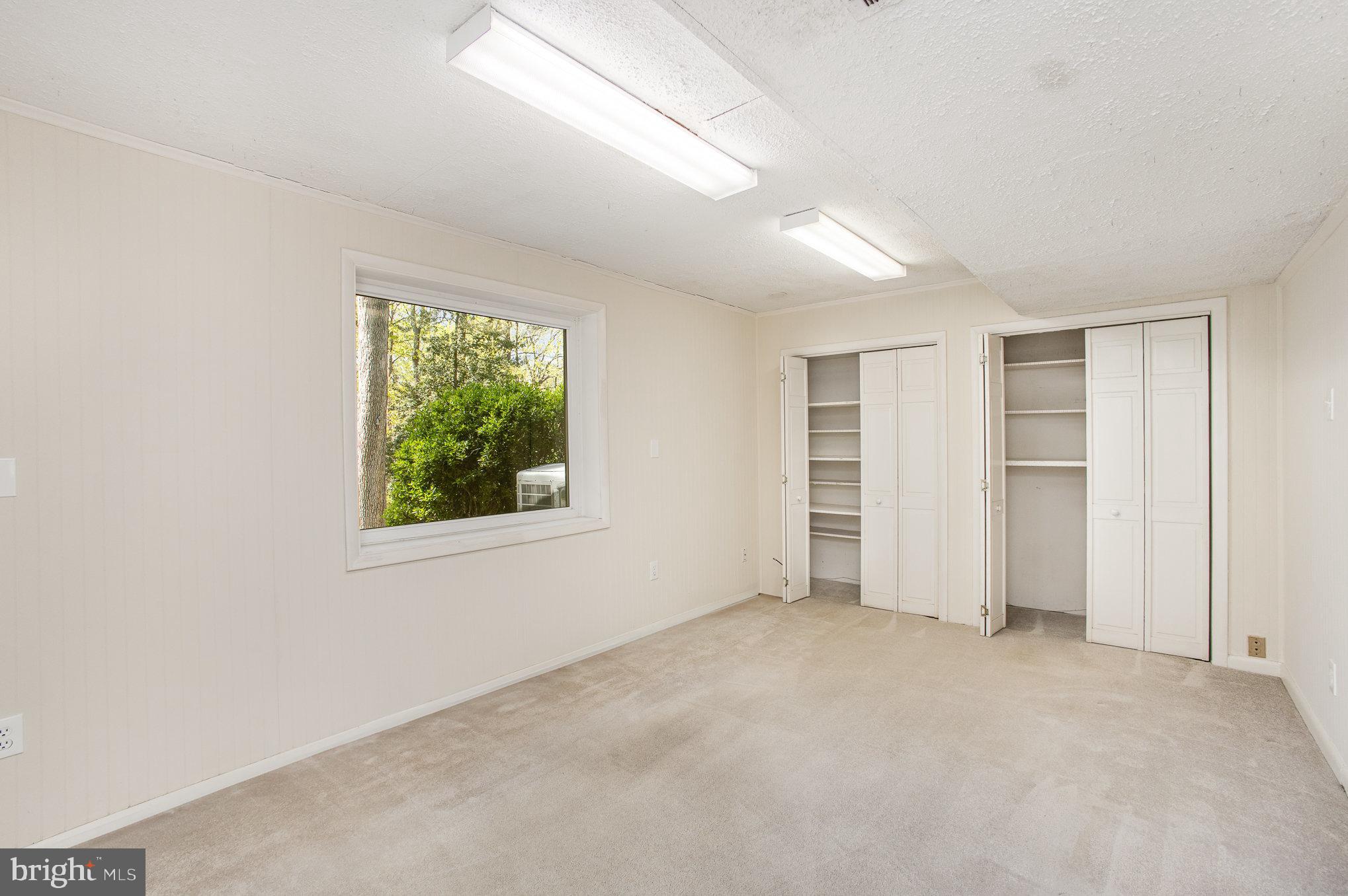 FEATHERSTONE TERRACE - Residential