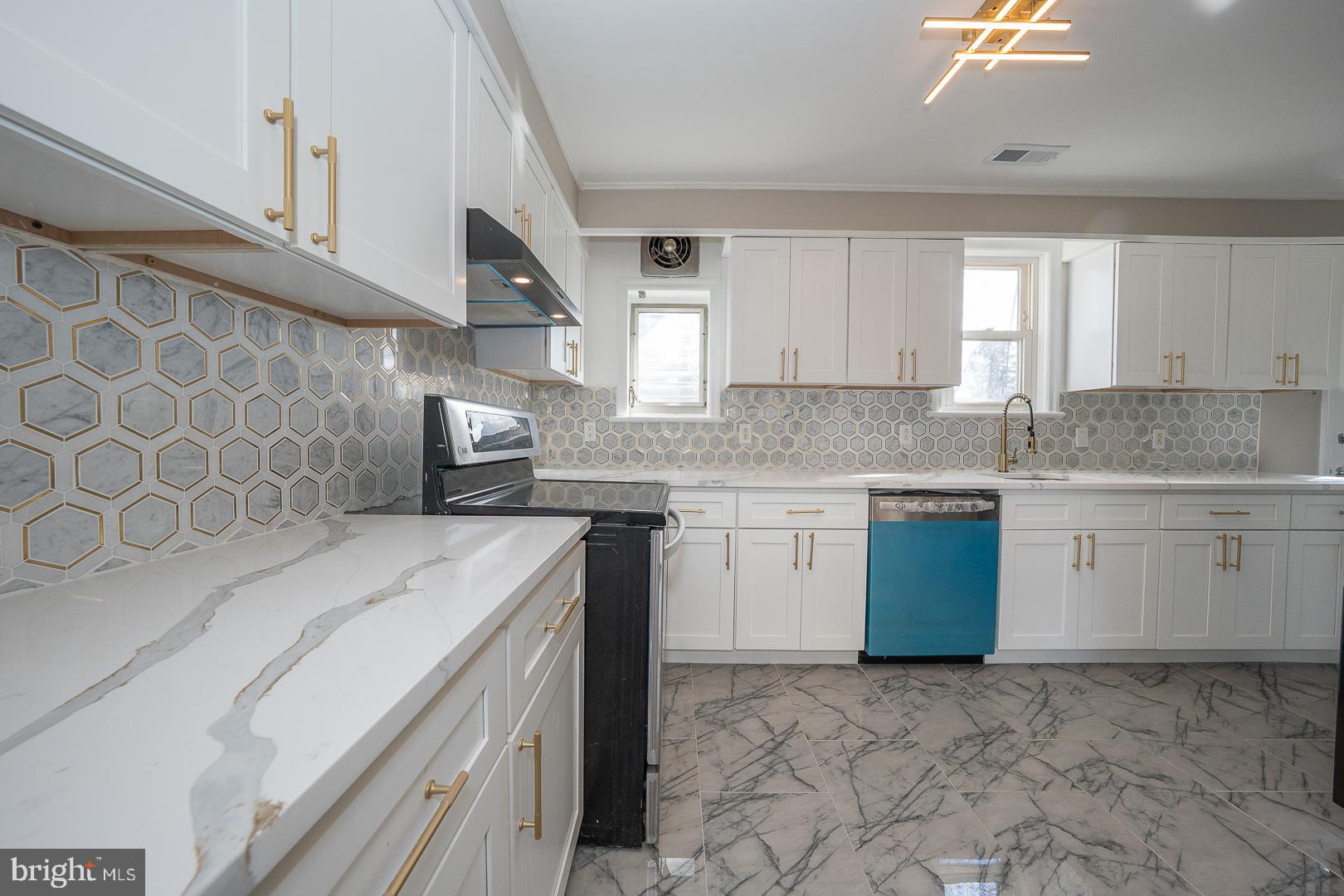 LANSDOWNE - Residential