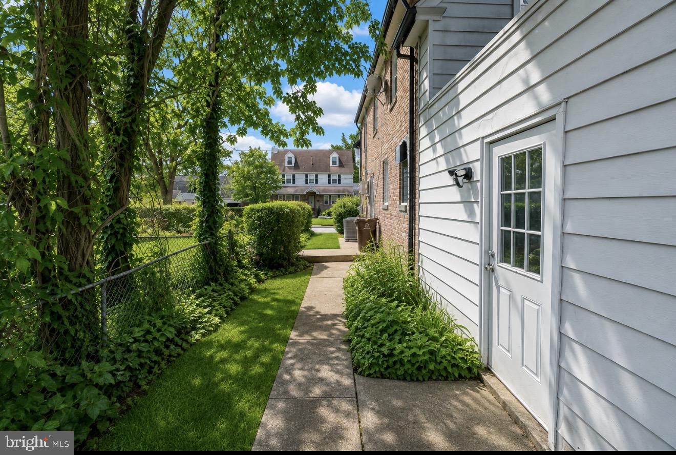 LANSDOWNE - Residential