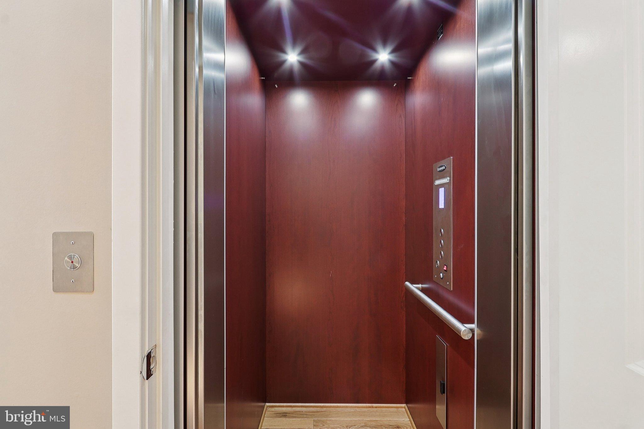 WOODMORE-RESUB-PLAT 5> - Residential