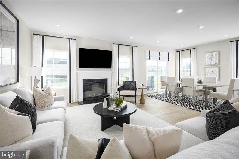 GREEN LANE MEADOWS - Residential
