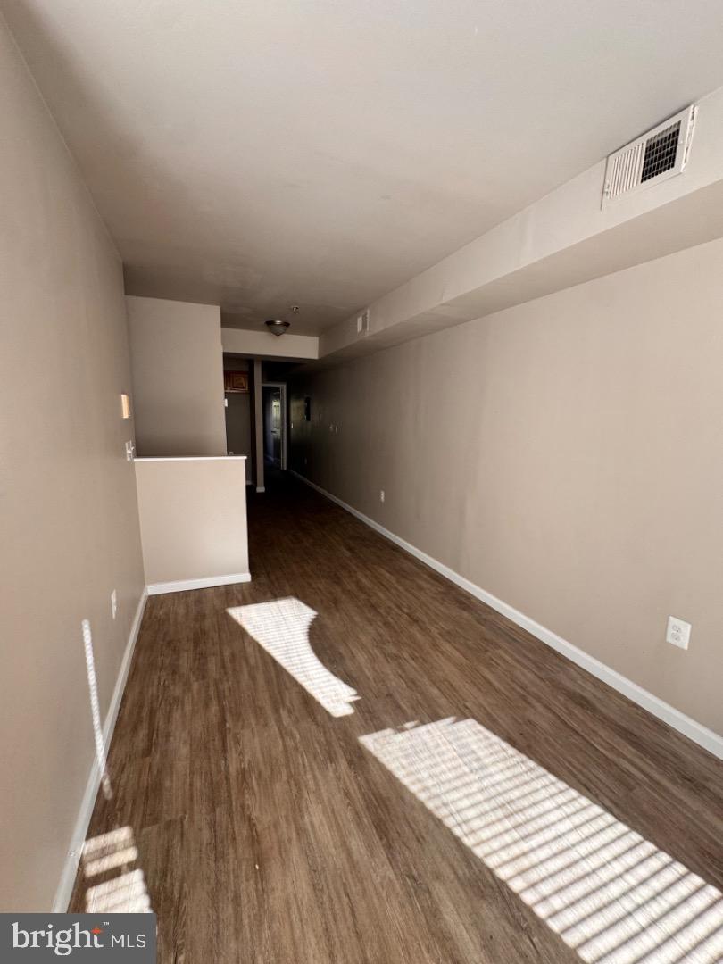 HARLEM PARK - Residential Lease
