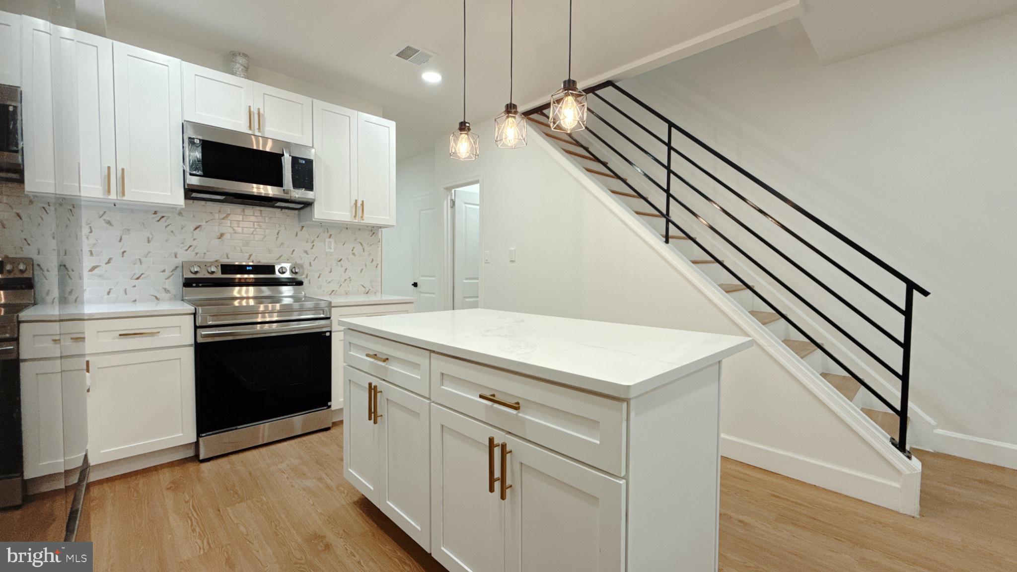 FRANKFORD - Residential
