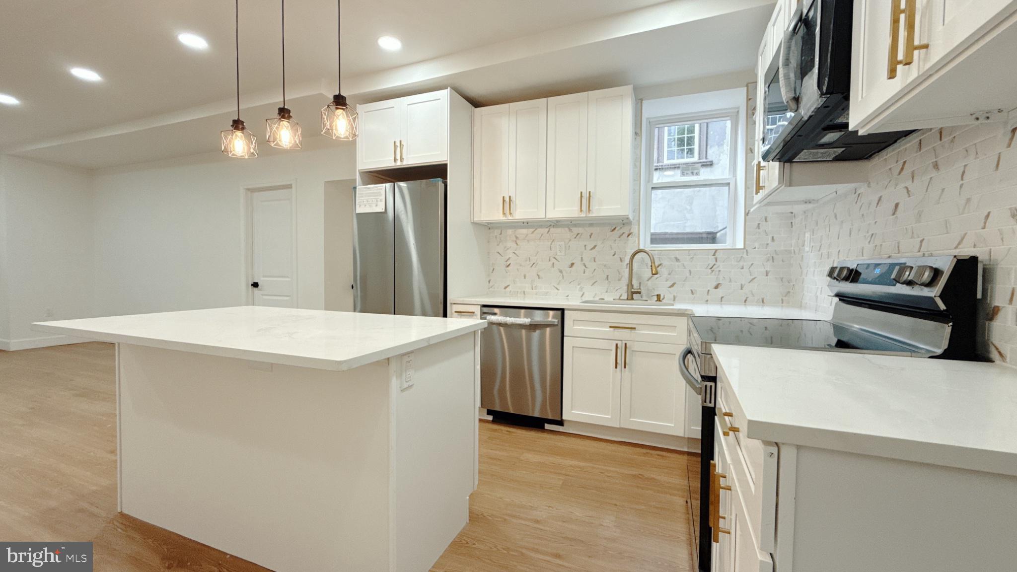 FRANKFORD - Residential