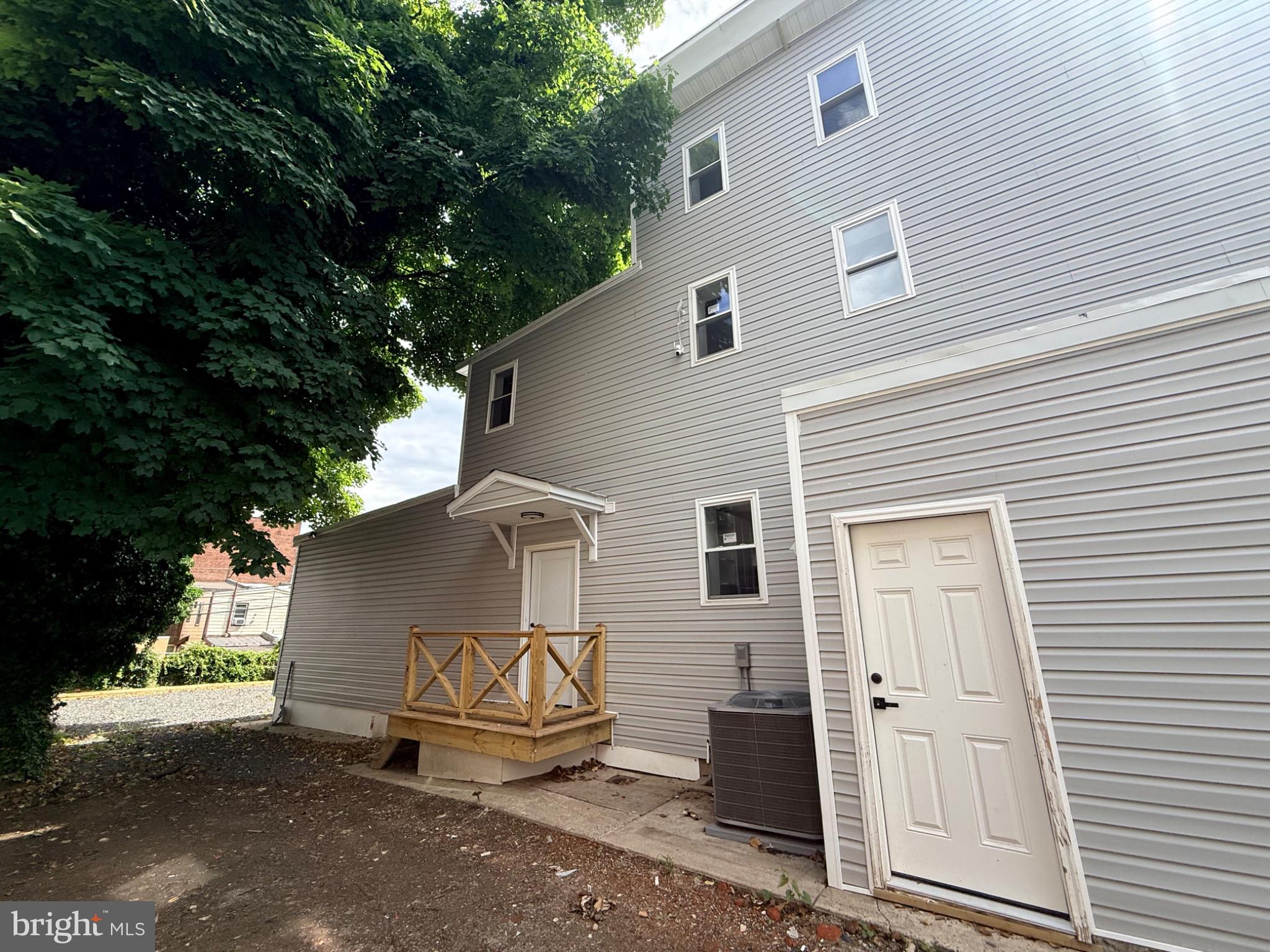 FRANKFORD - Residential