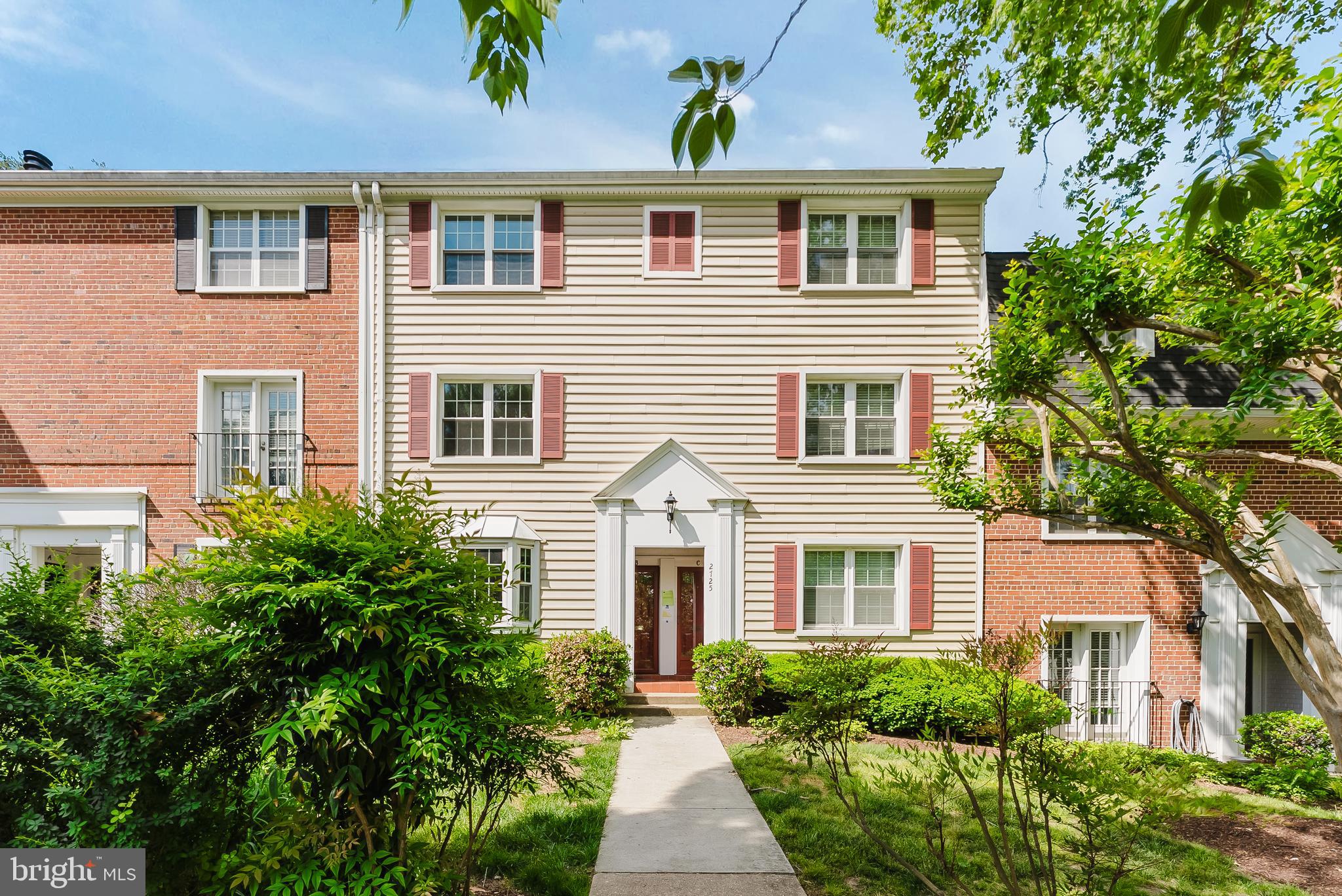 THE ARLINGTON - Residential