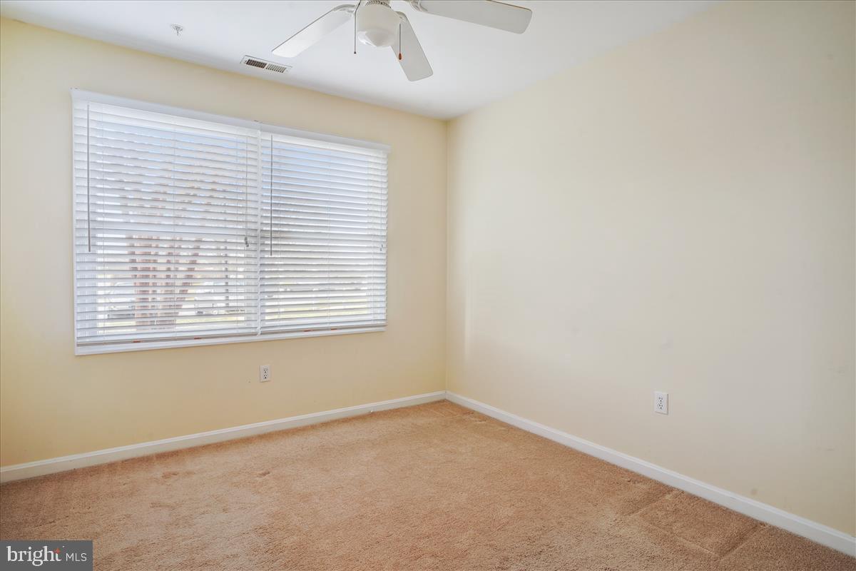 BAYSIDE - Residential Lease