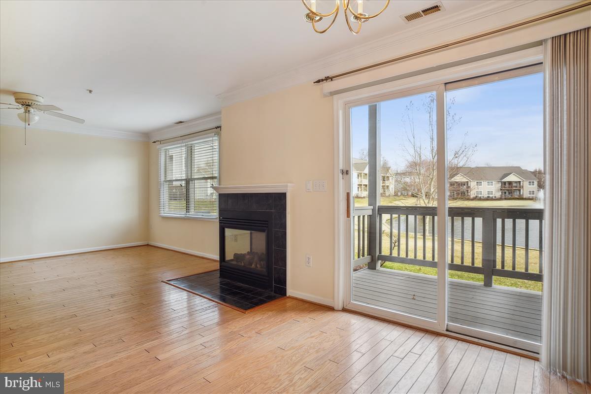 BAYSIDE - Residential Lease