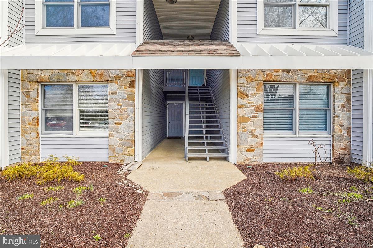 BAYSIDE - Residential Lease