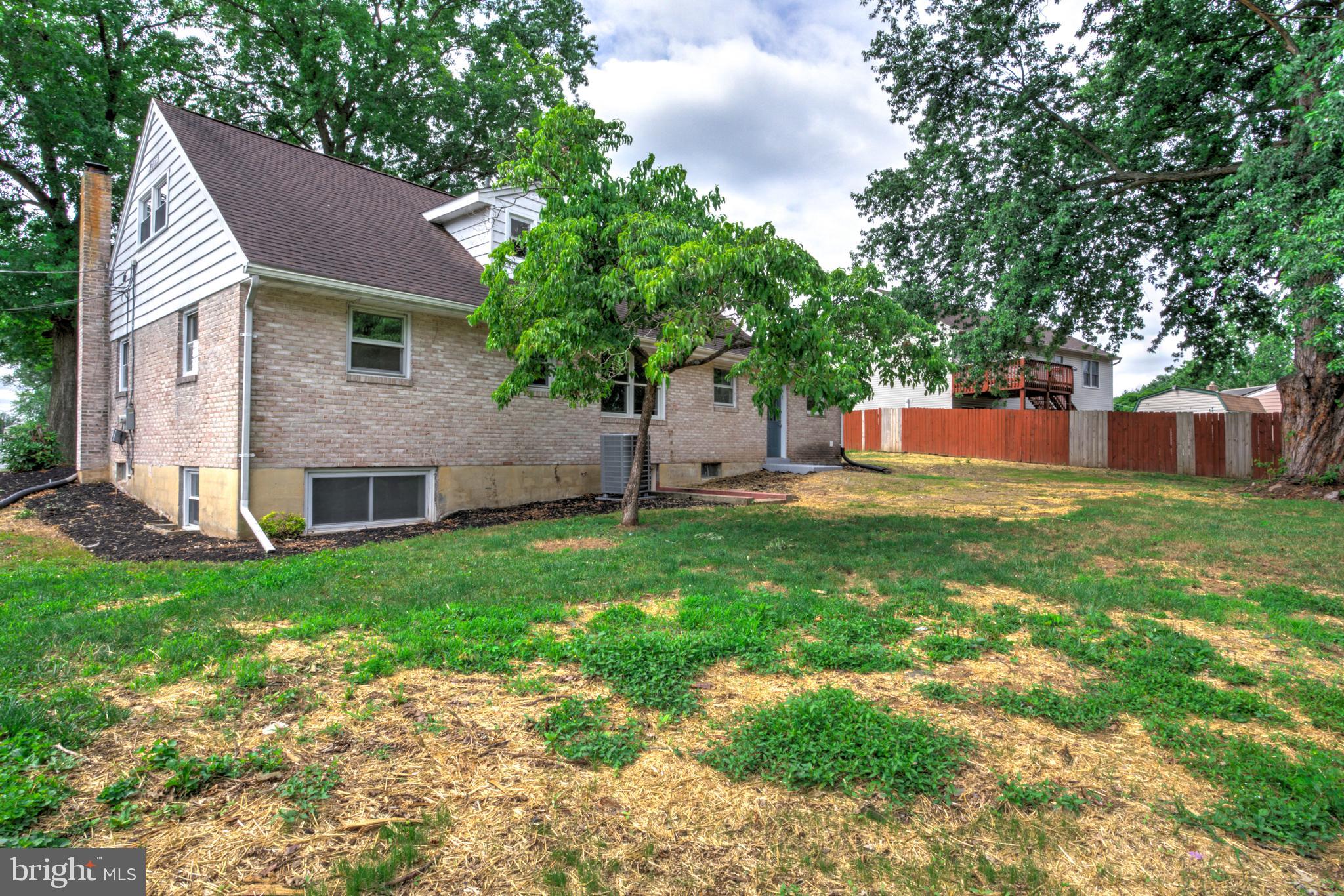 EAST PENNSBORO - Residential