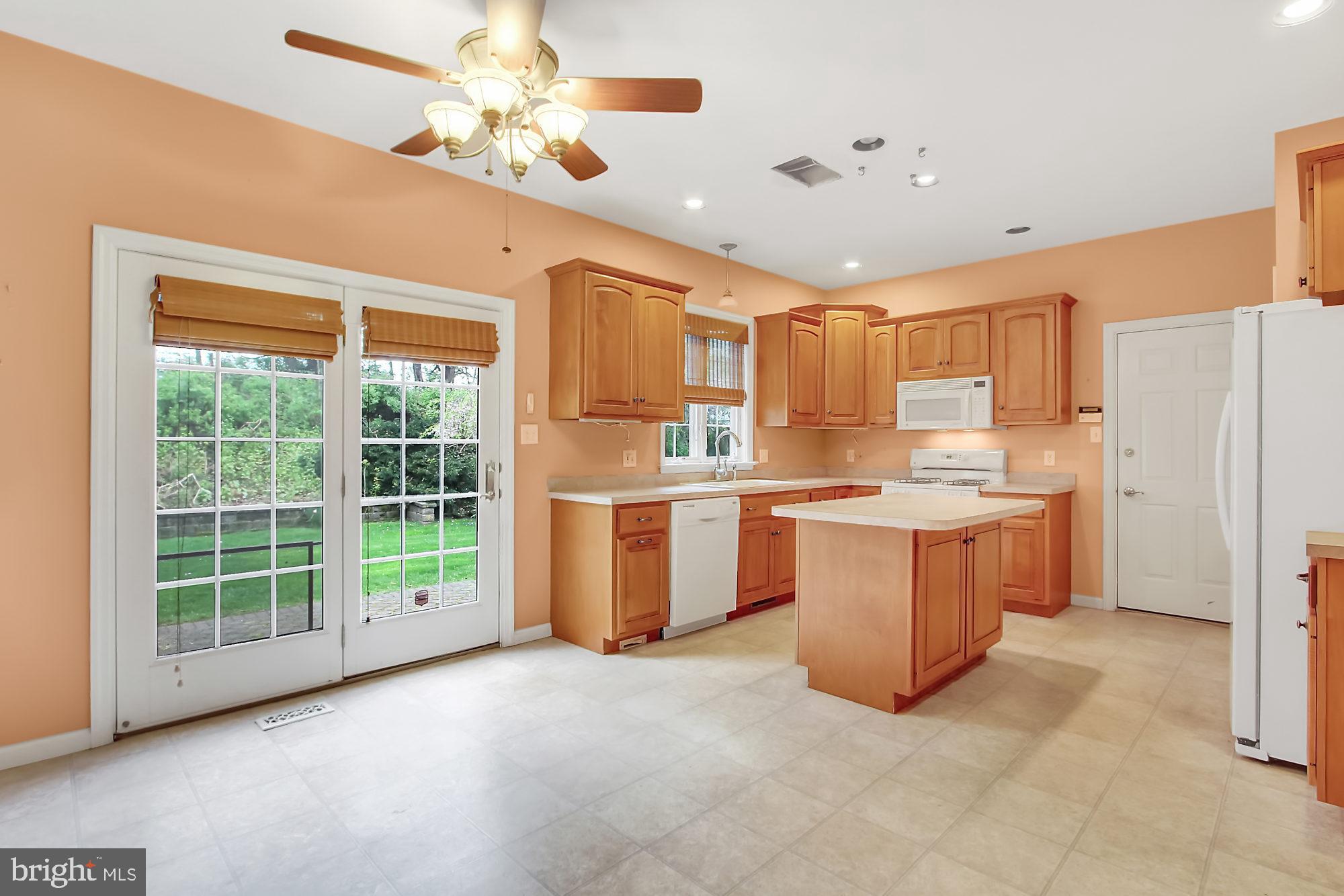 MONARCH RIDGE - Residential