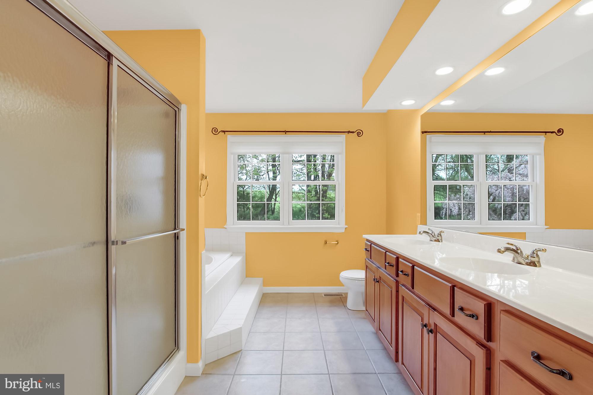 MONARCH RIDGE - Residential