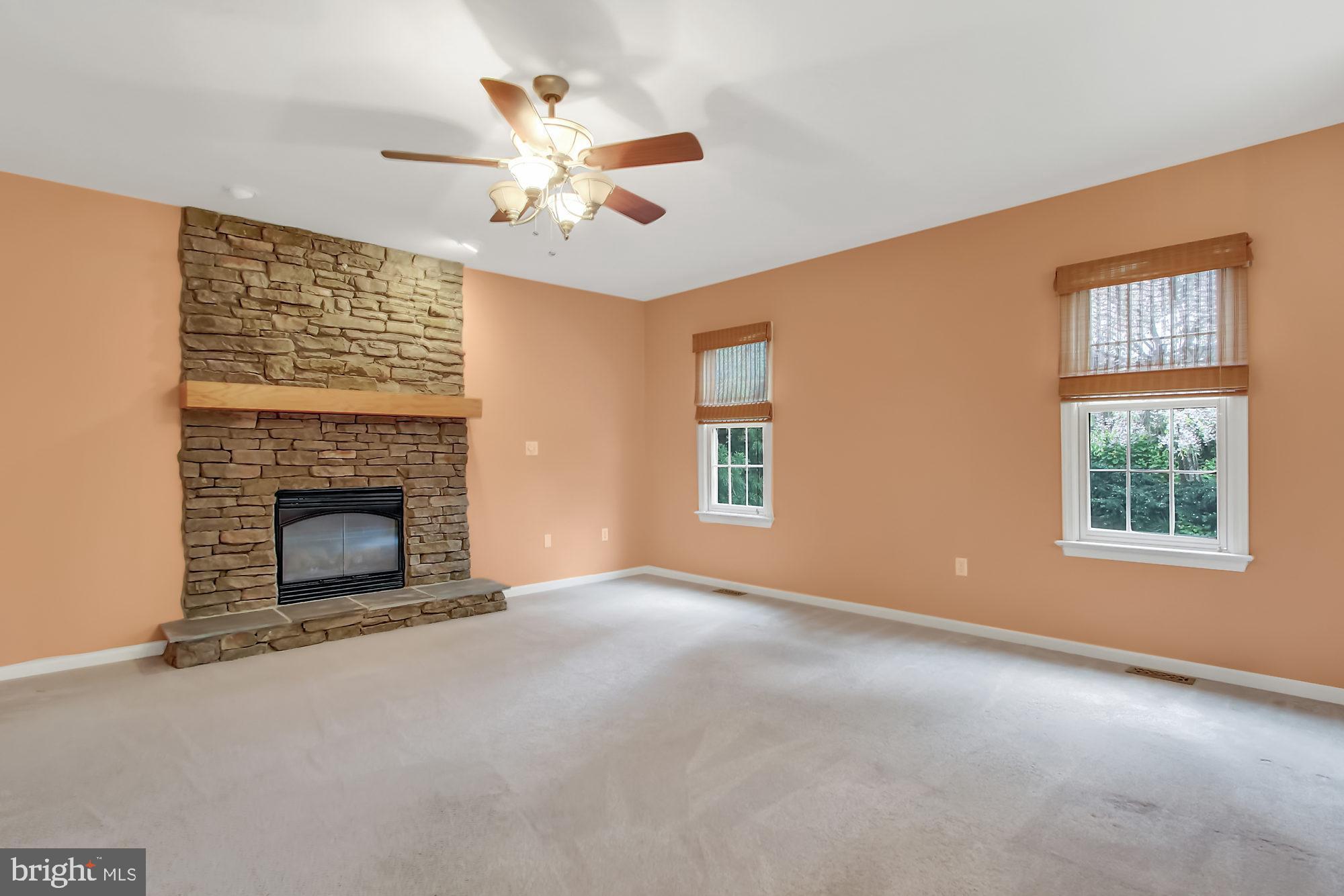 MONARCH RIDGE - Residential