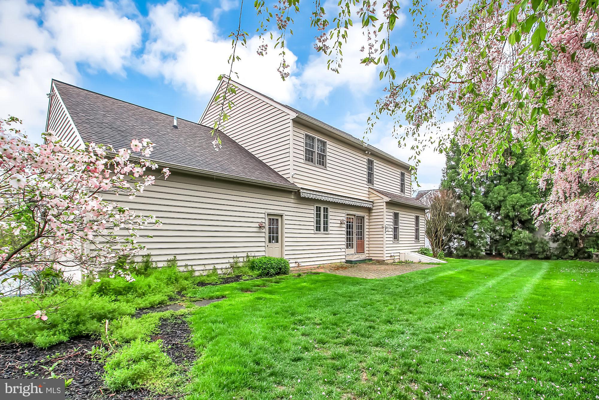 MONARCH RIDGE - Residential