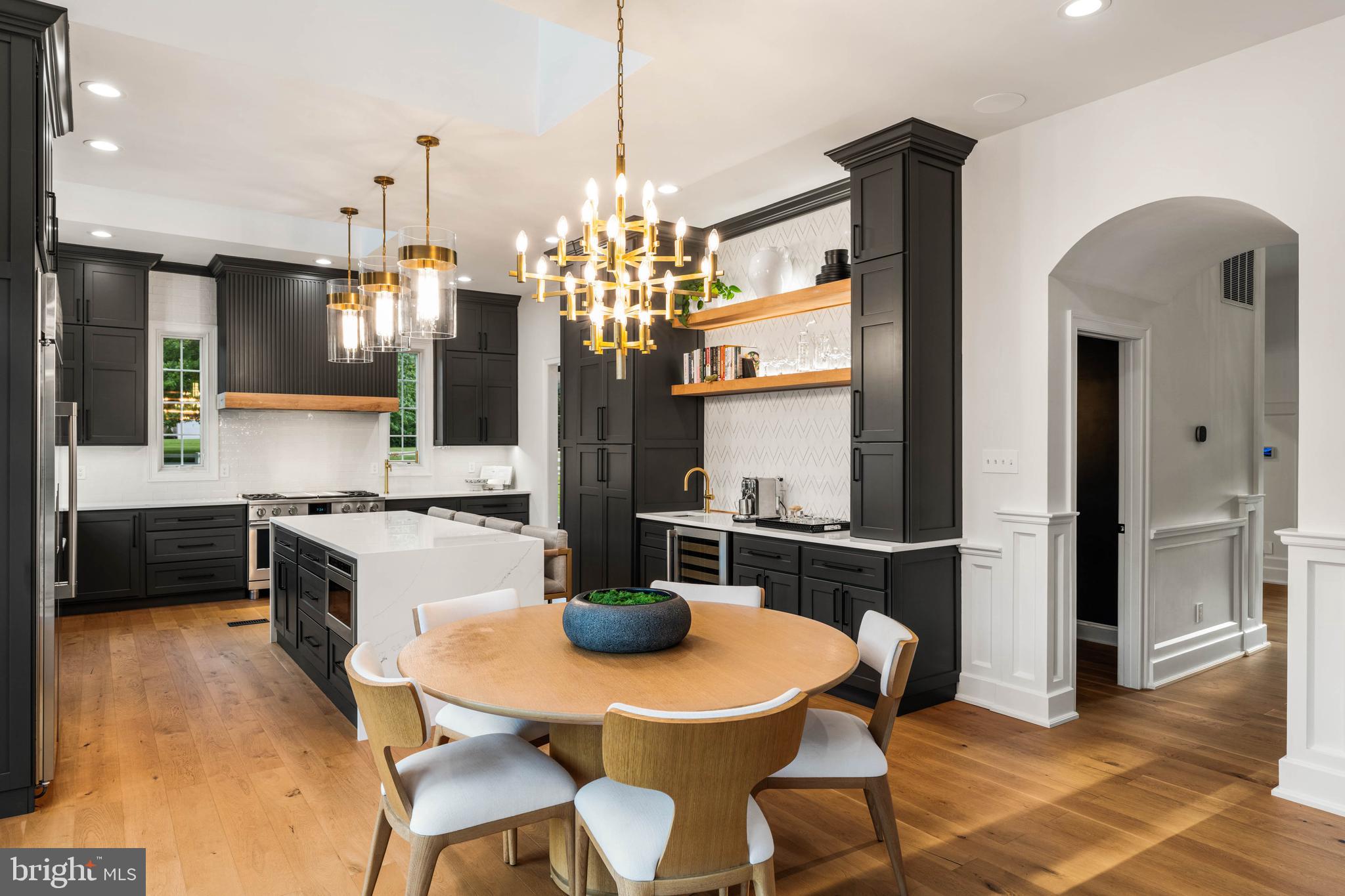 THREE SISTERS FARM - Residential