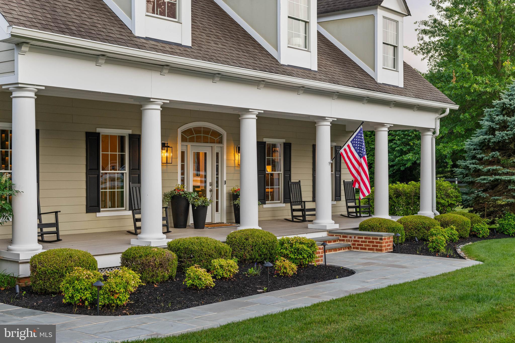 THREE SISTERS FARM - Residential