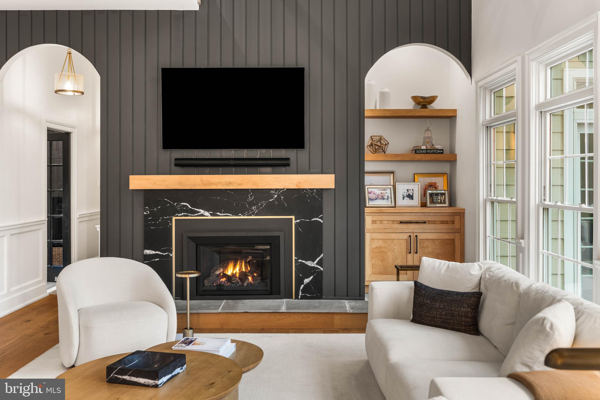 THREE SISTERS FARM - Residential
