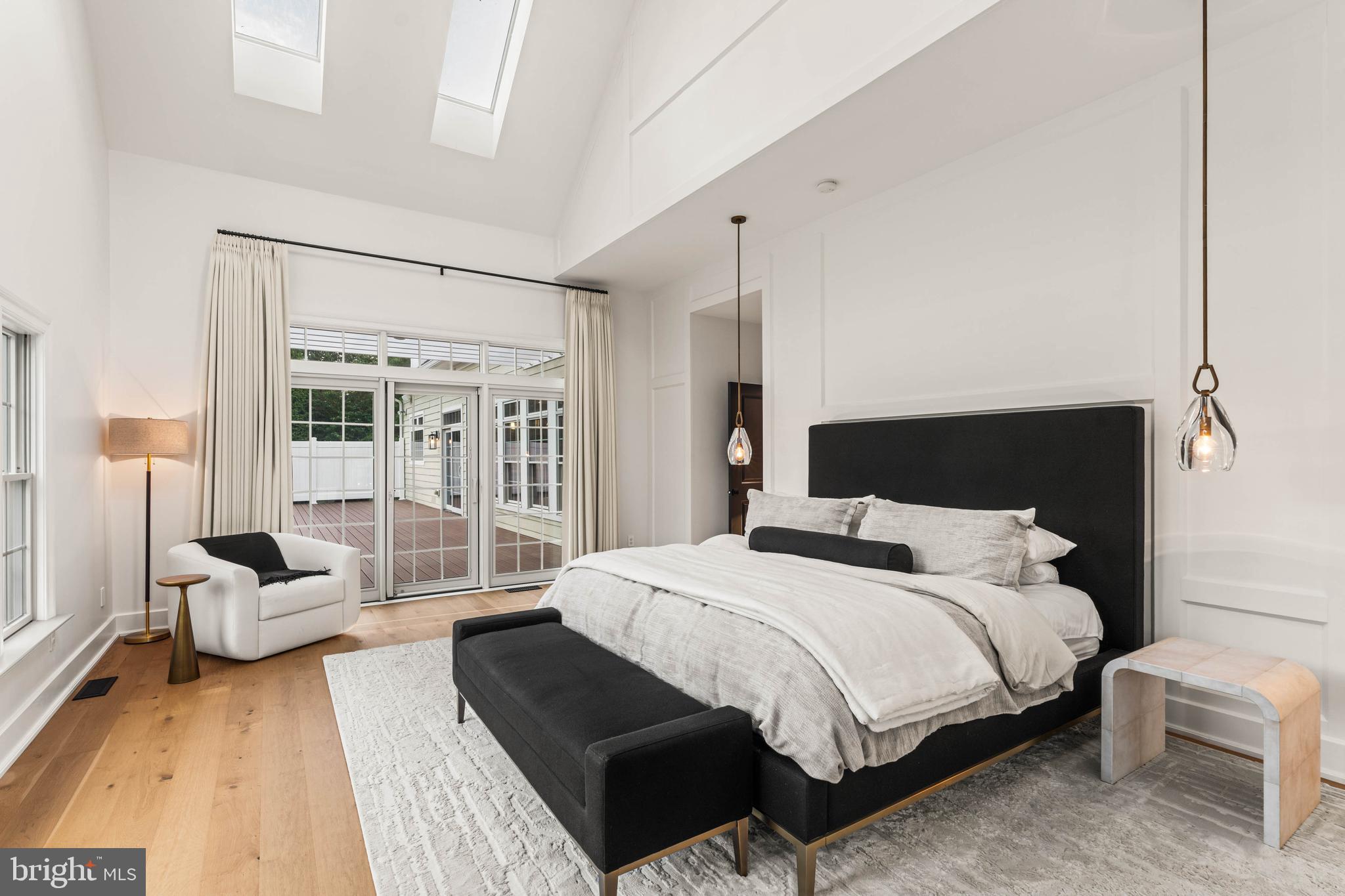 THREE SISTERS FARM - Residential