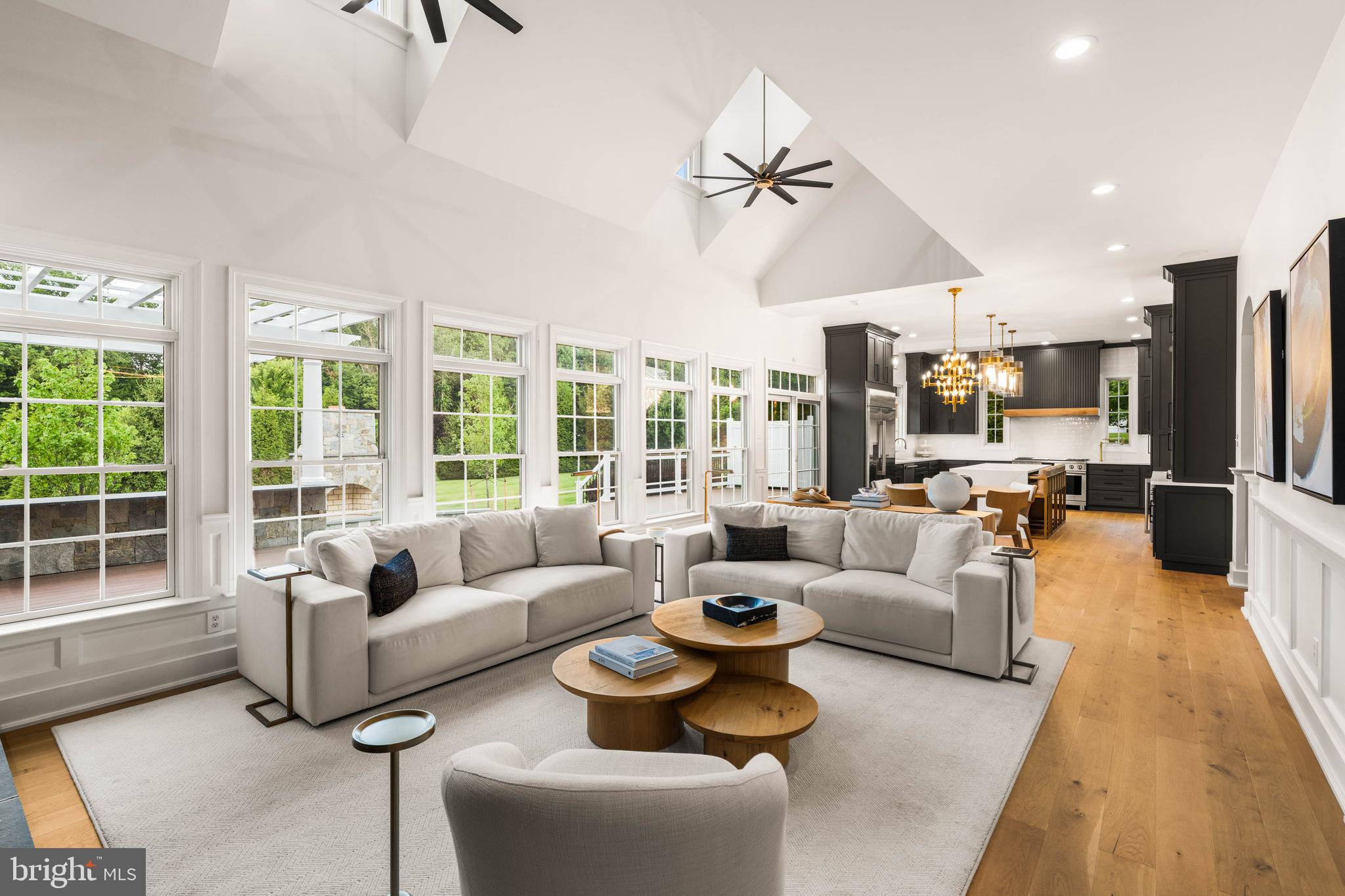 THREE SISTERS FARM - Residential