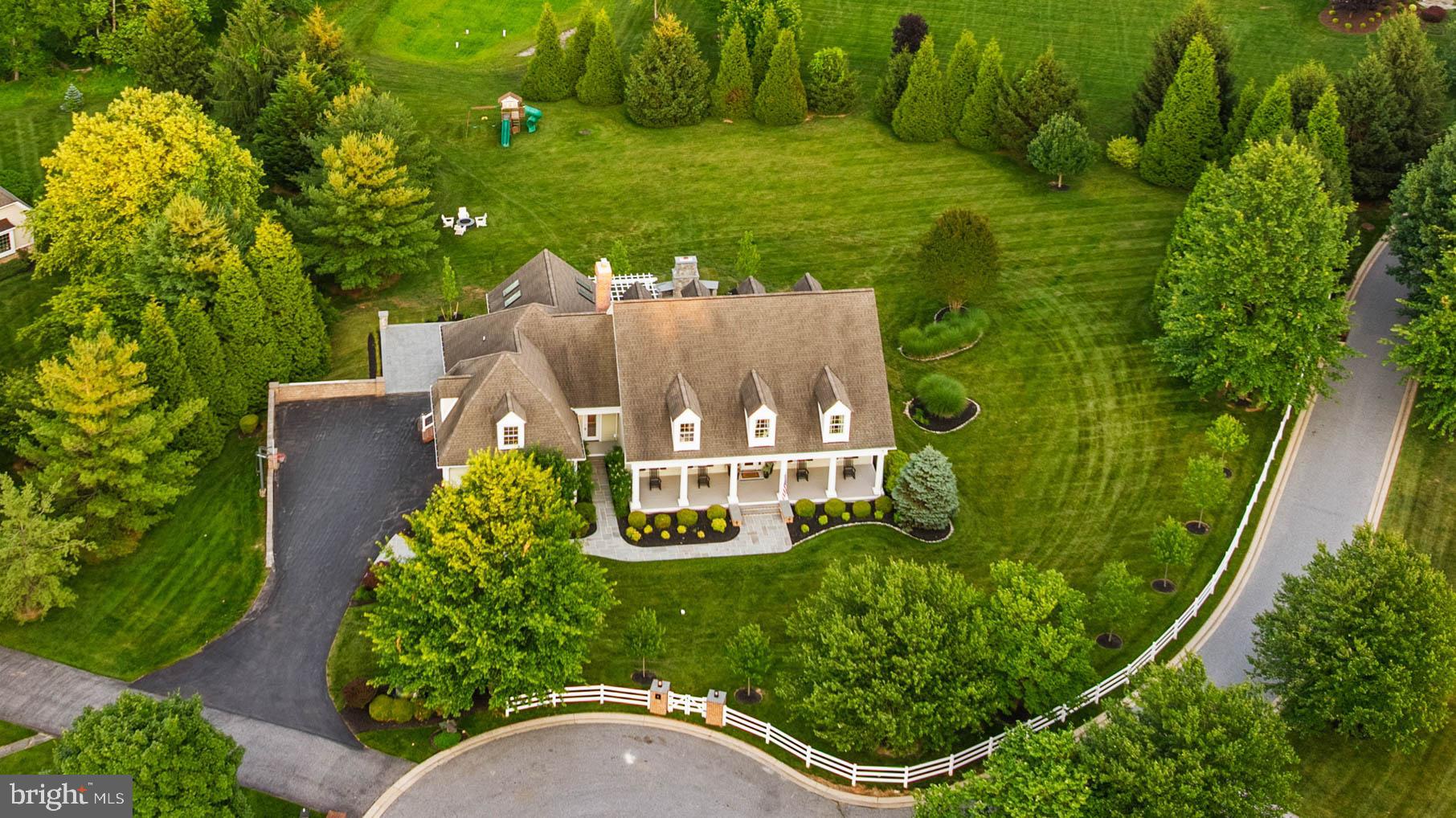THREE SISTERS FARM - Residential
