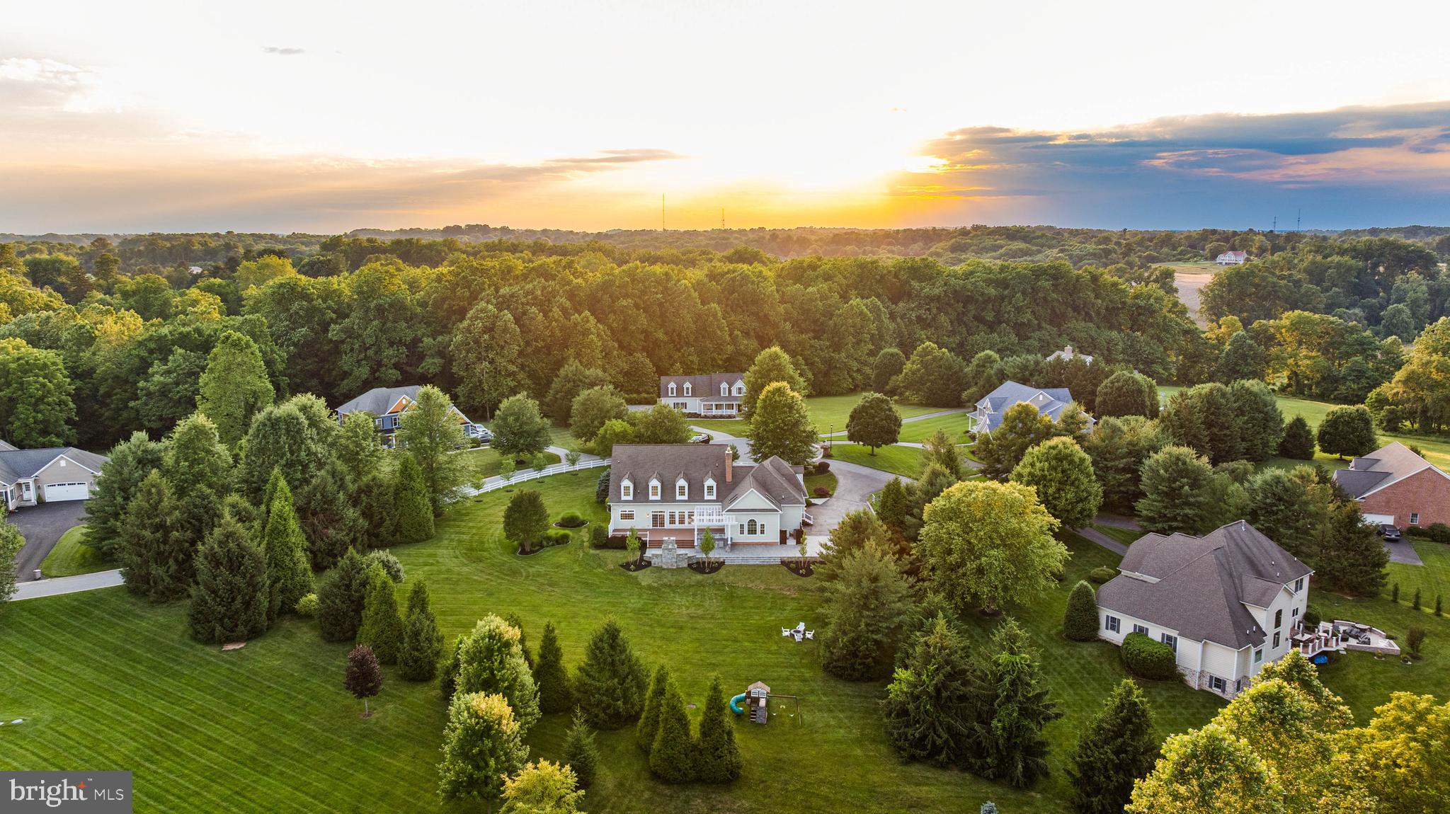 THREE SISTERS FARM - Residential
