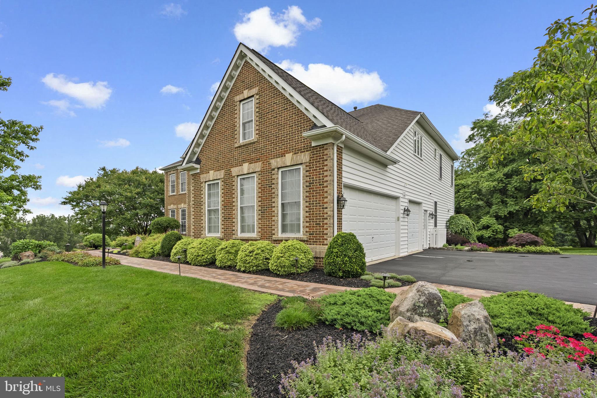 DENIT ESTATES - Residential