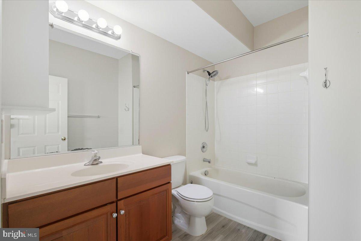 POPLAR HILLS - Residential