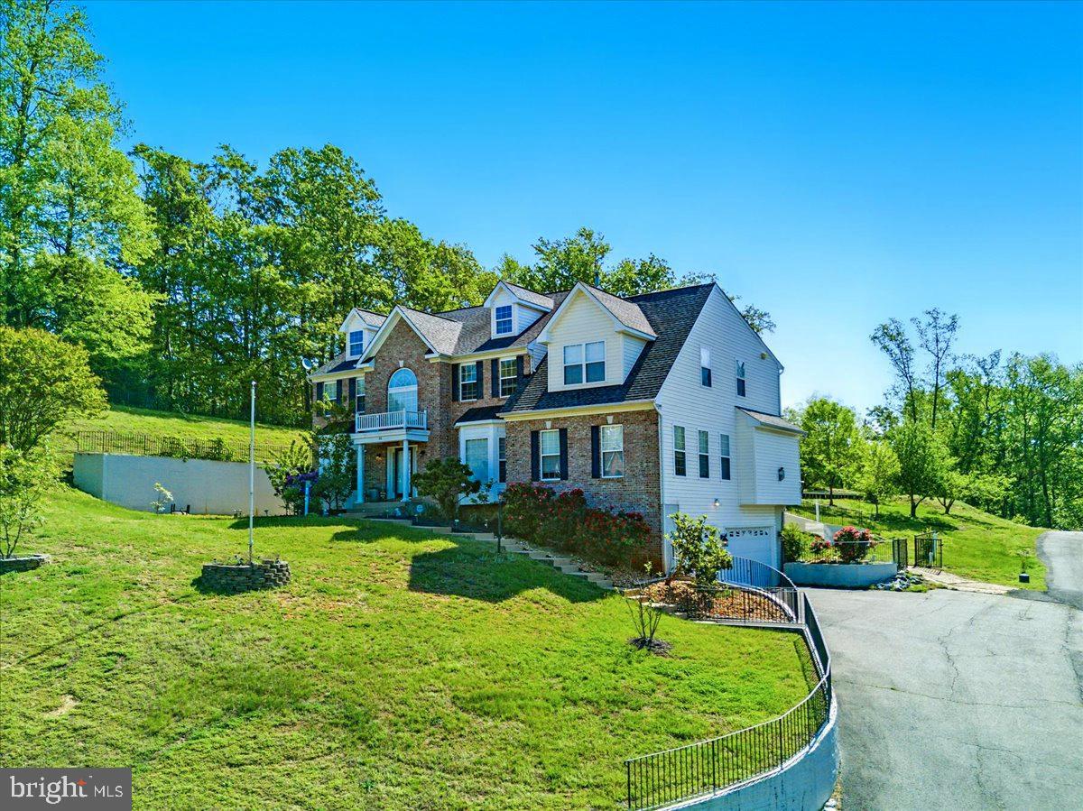 POPLAR HILLS - Residential