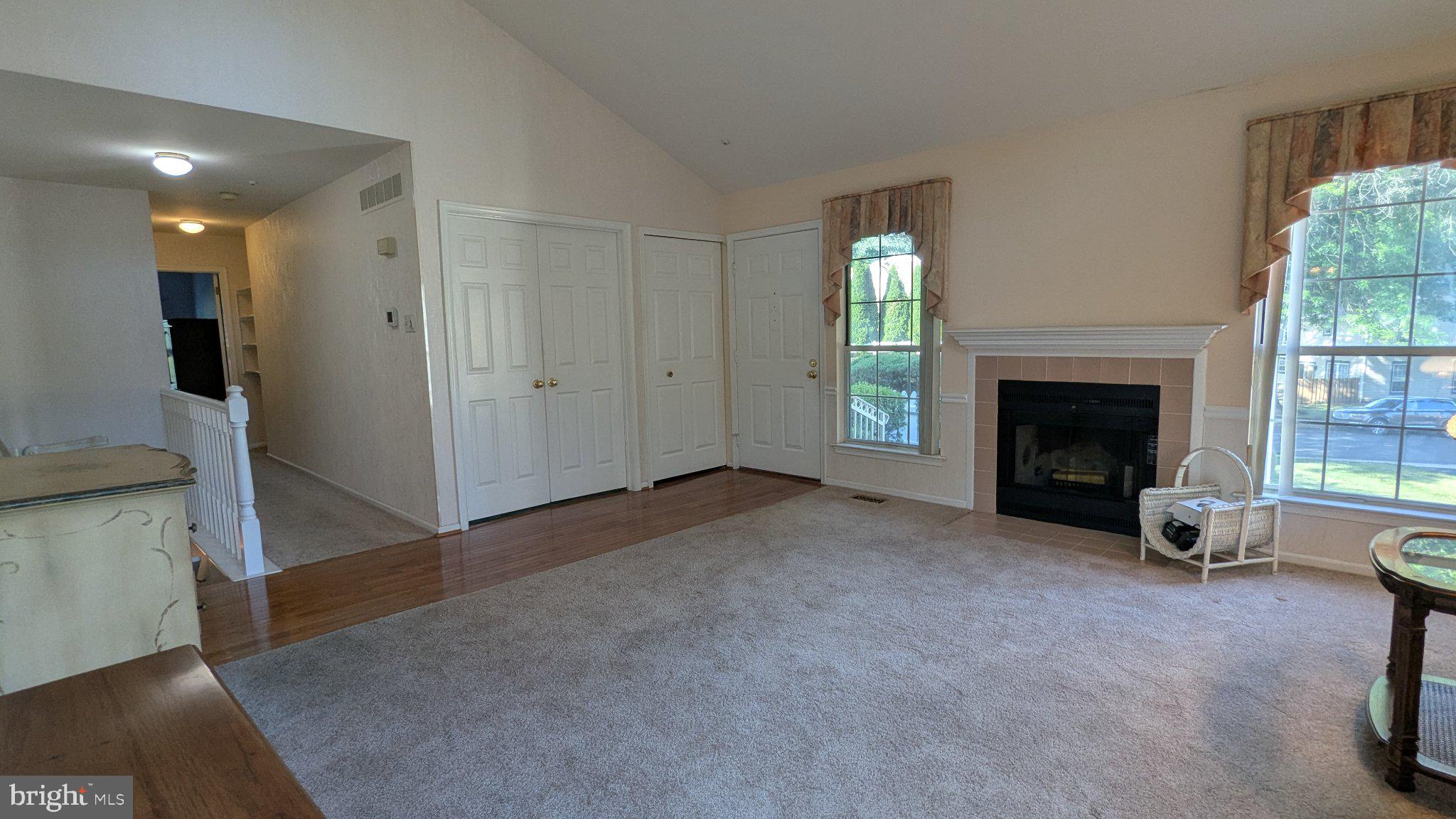 UPPER SOUTHAMPTON - Residential