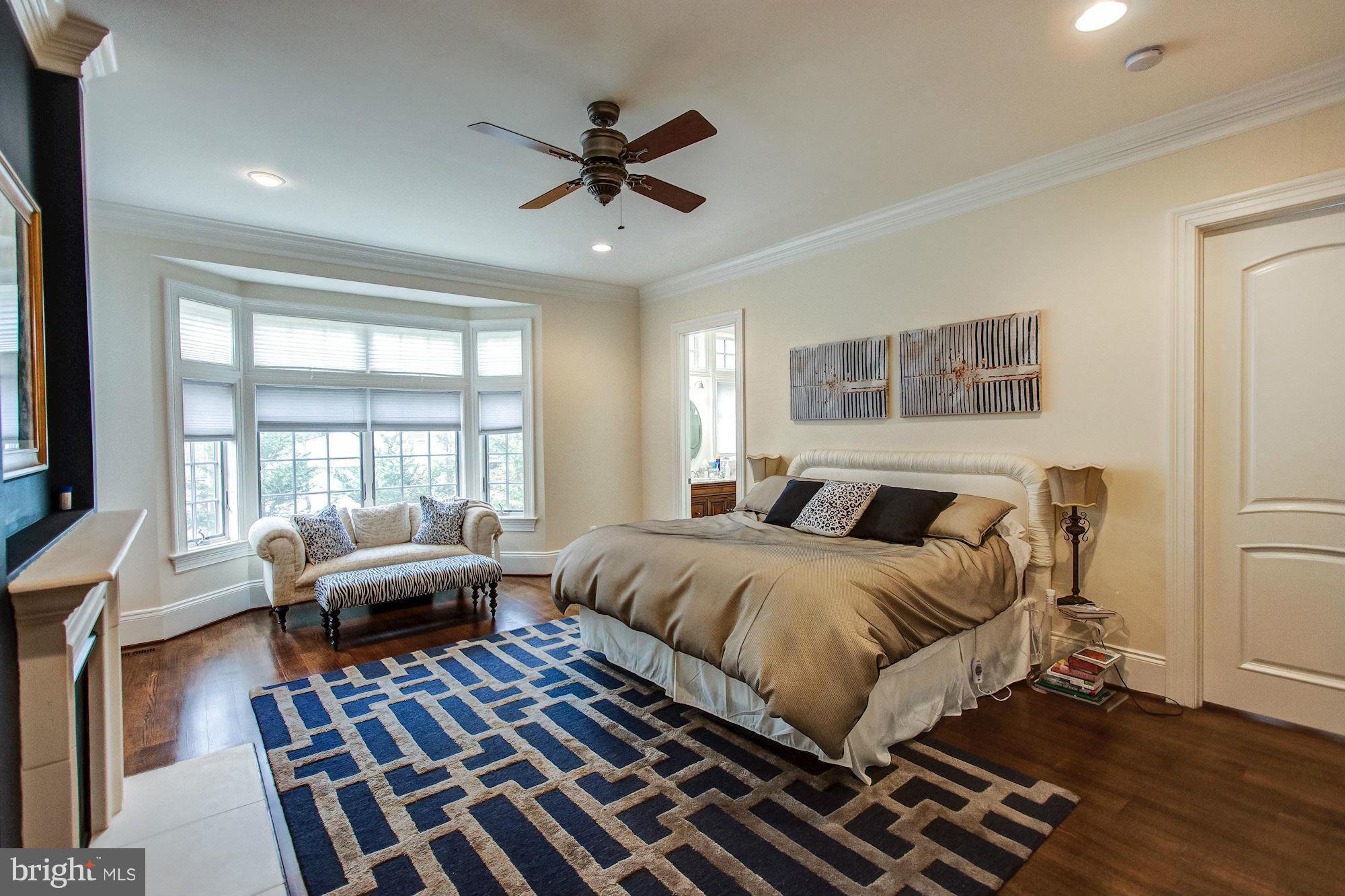 RIVER OAKS - Residential Lease