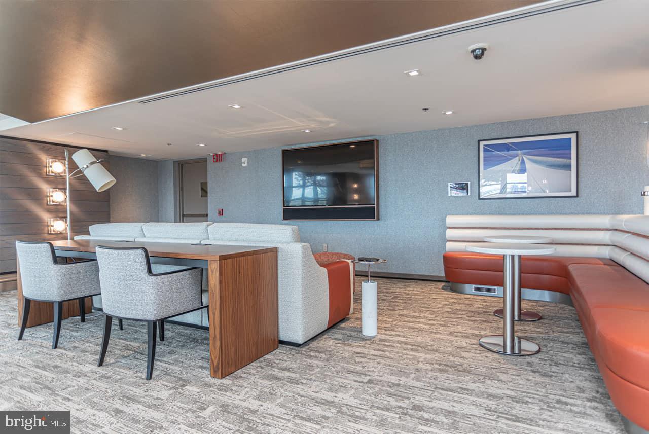 DOCKSIDE CONDOMINIUM - Residential