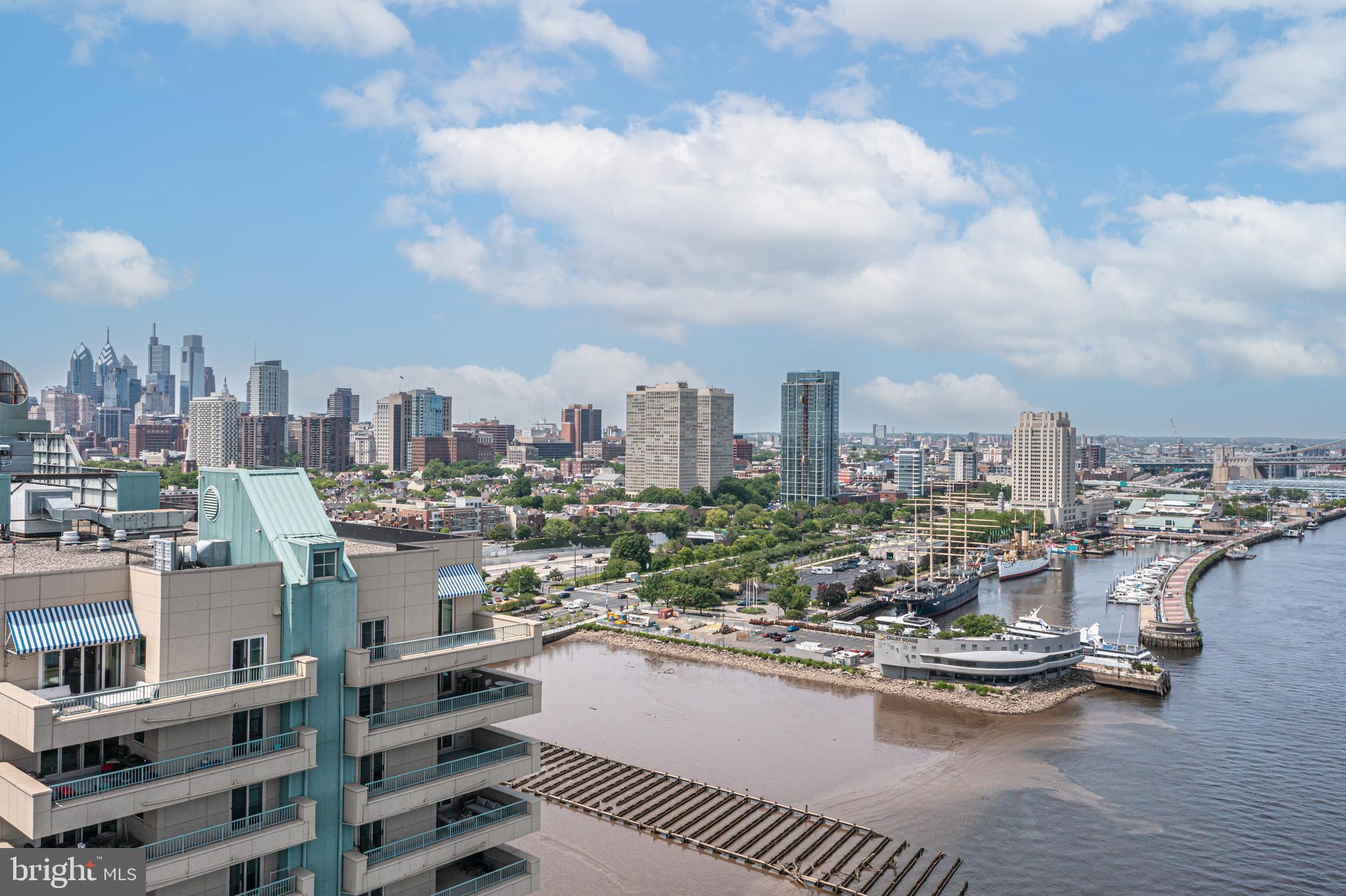 DOCKSIDE CONDOMINIUM - Residential