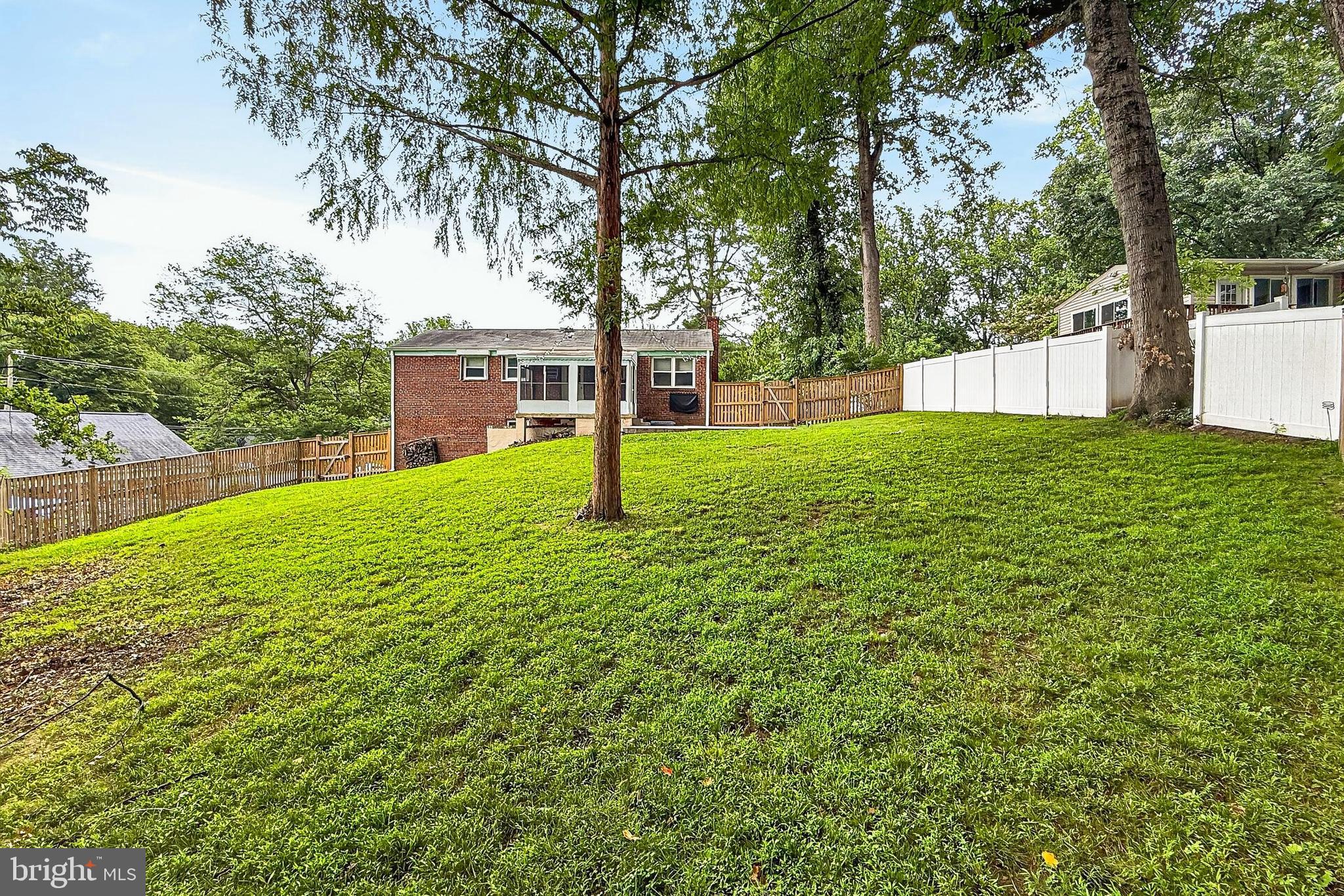 COLUMBIA PINES - Residential