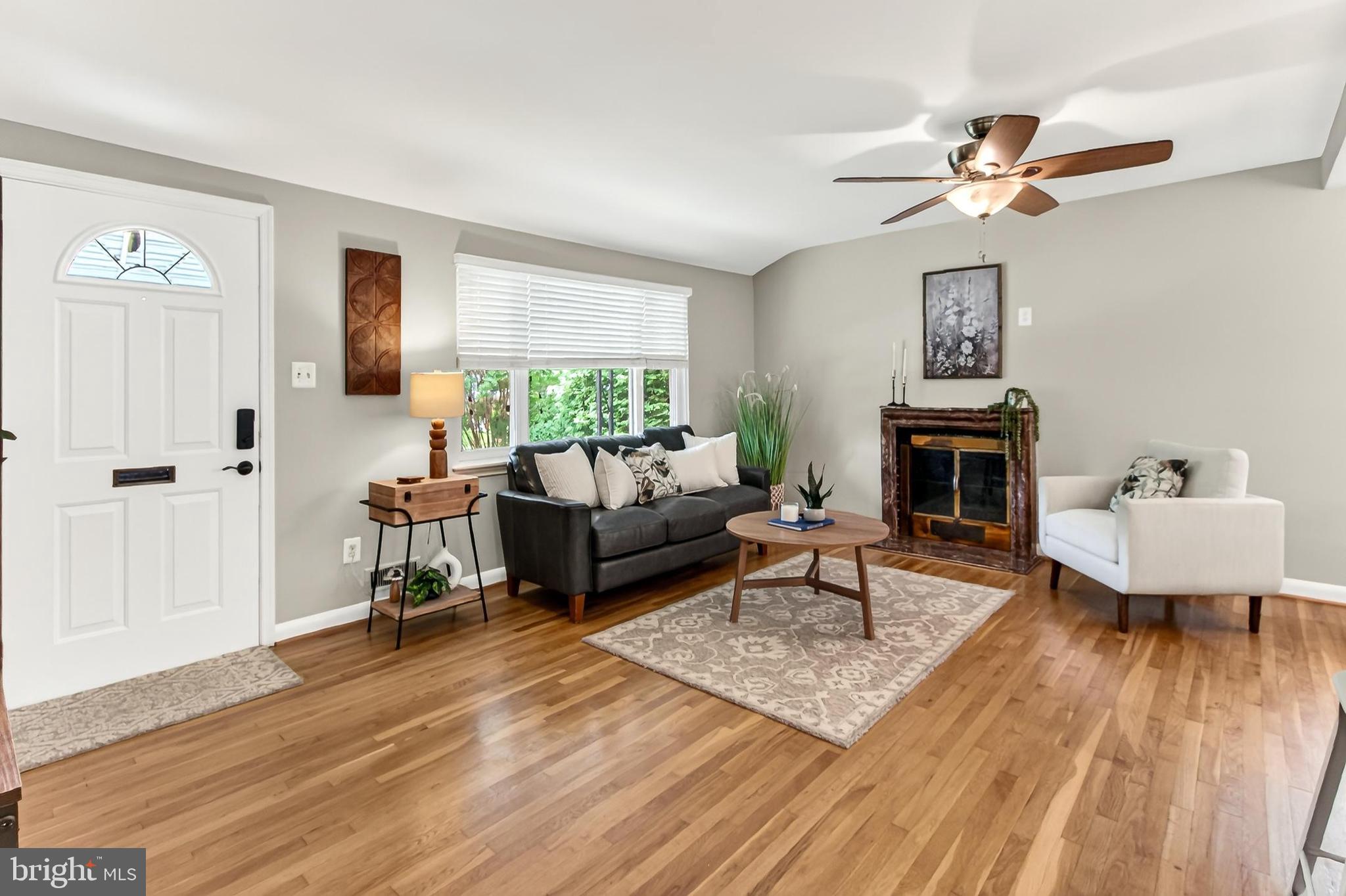 COLUMBIA PINES - Residential